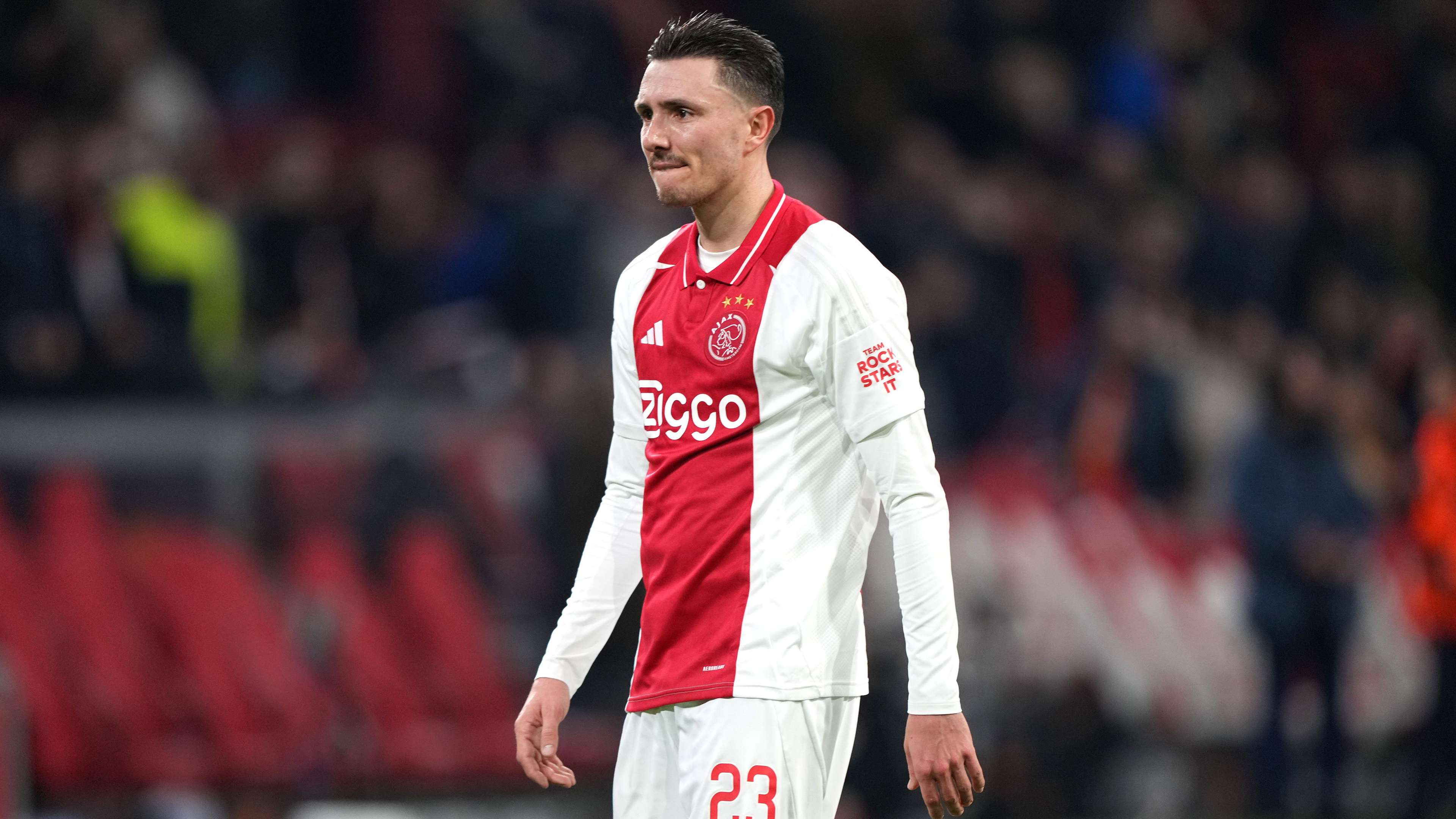 How much does Netherlands ace Steven Berghuis earn at Ajax?  