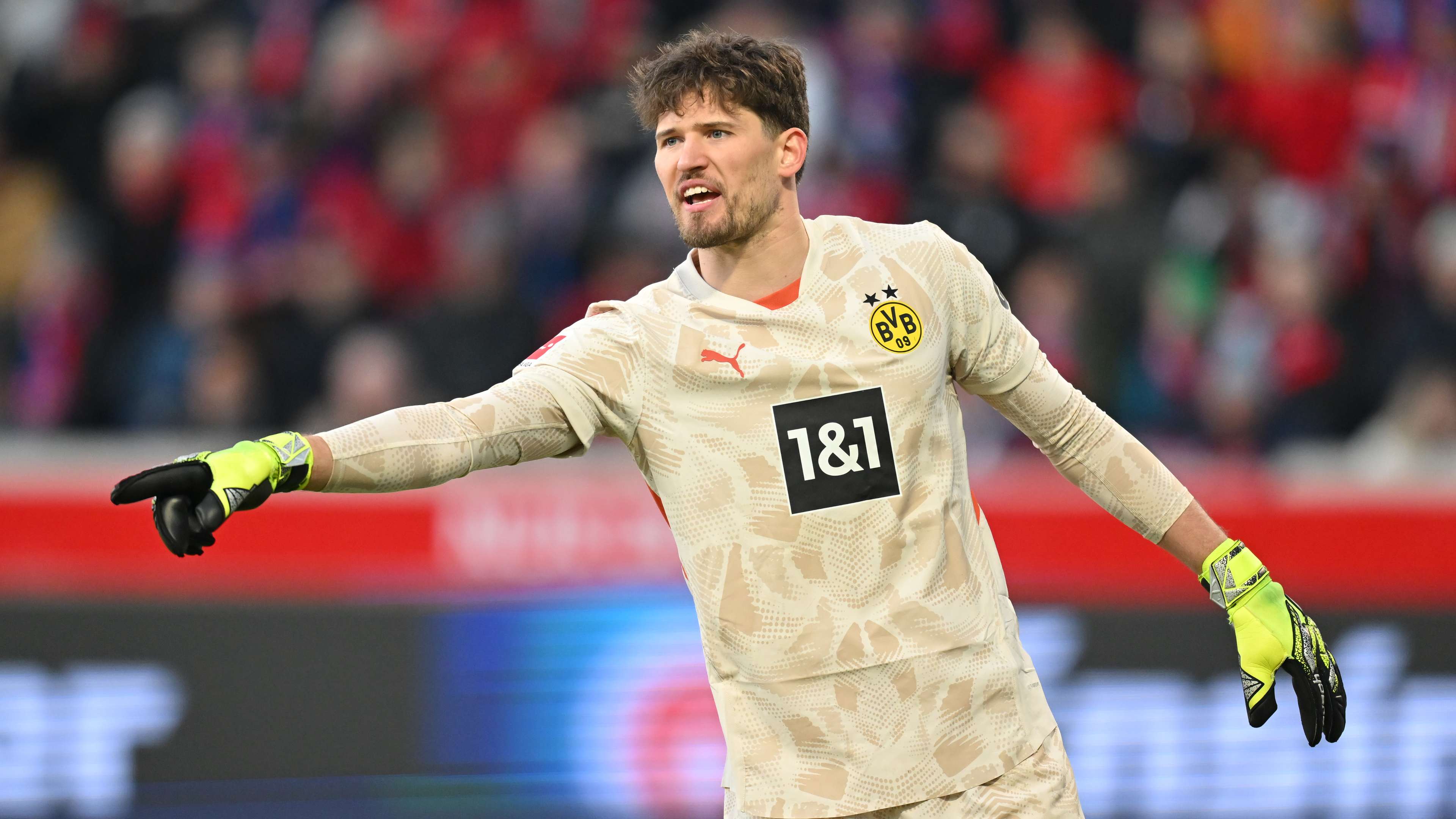 Kobel U-turn?! Chelsea-linked goalkeeper set for Dortmund stay  