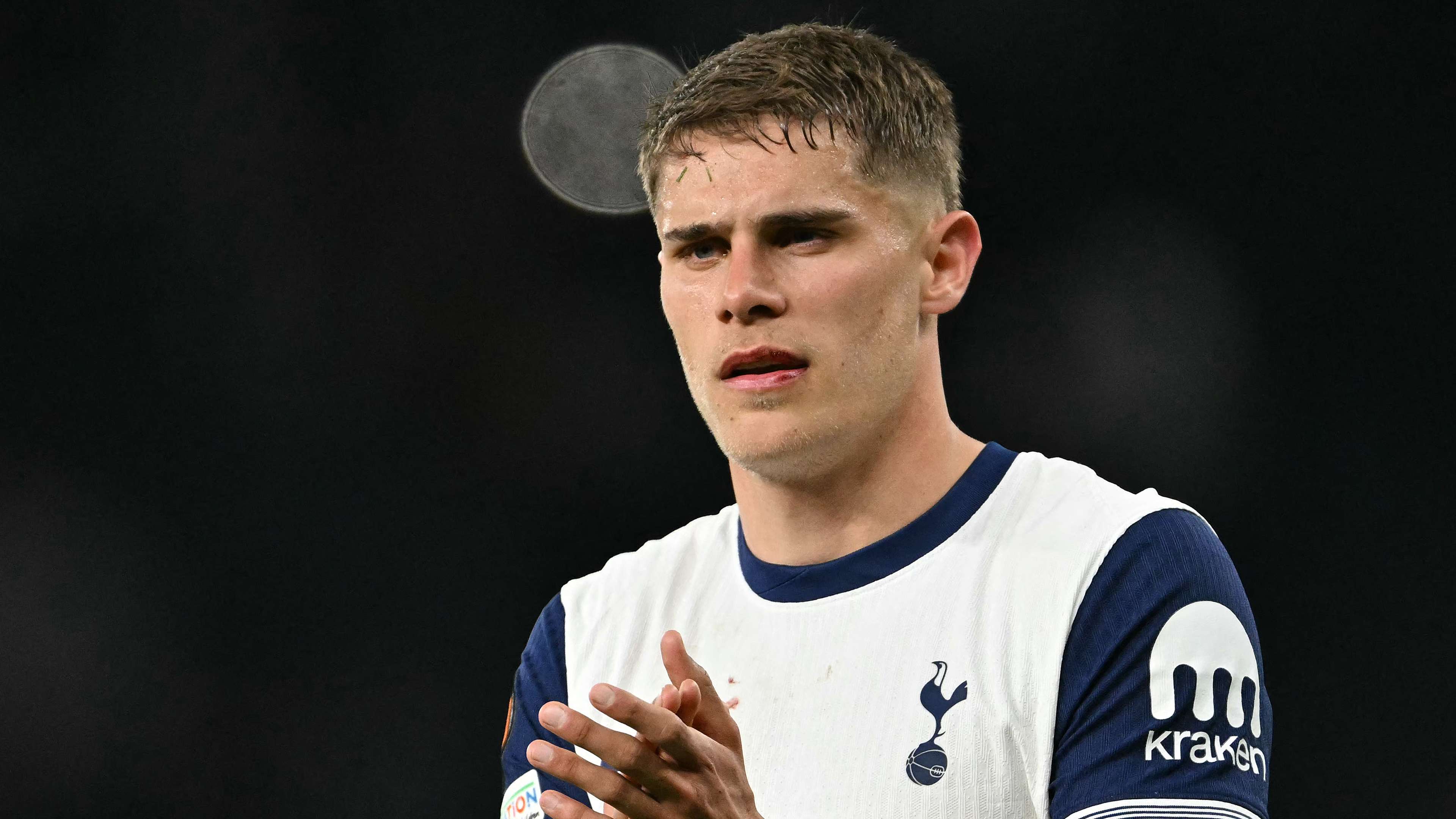 Spurs have 'no fear' of Man Utd as Van de Ven eyes UEL success  