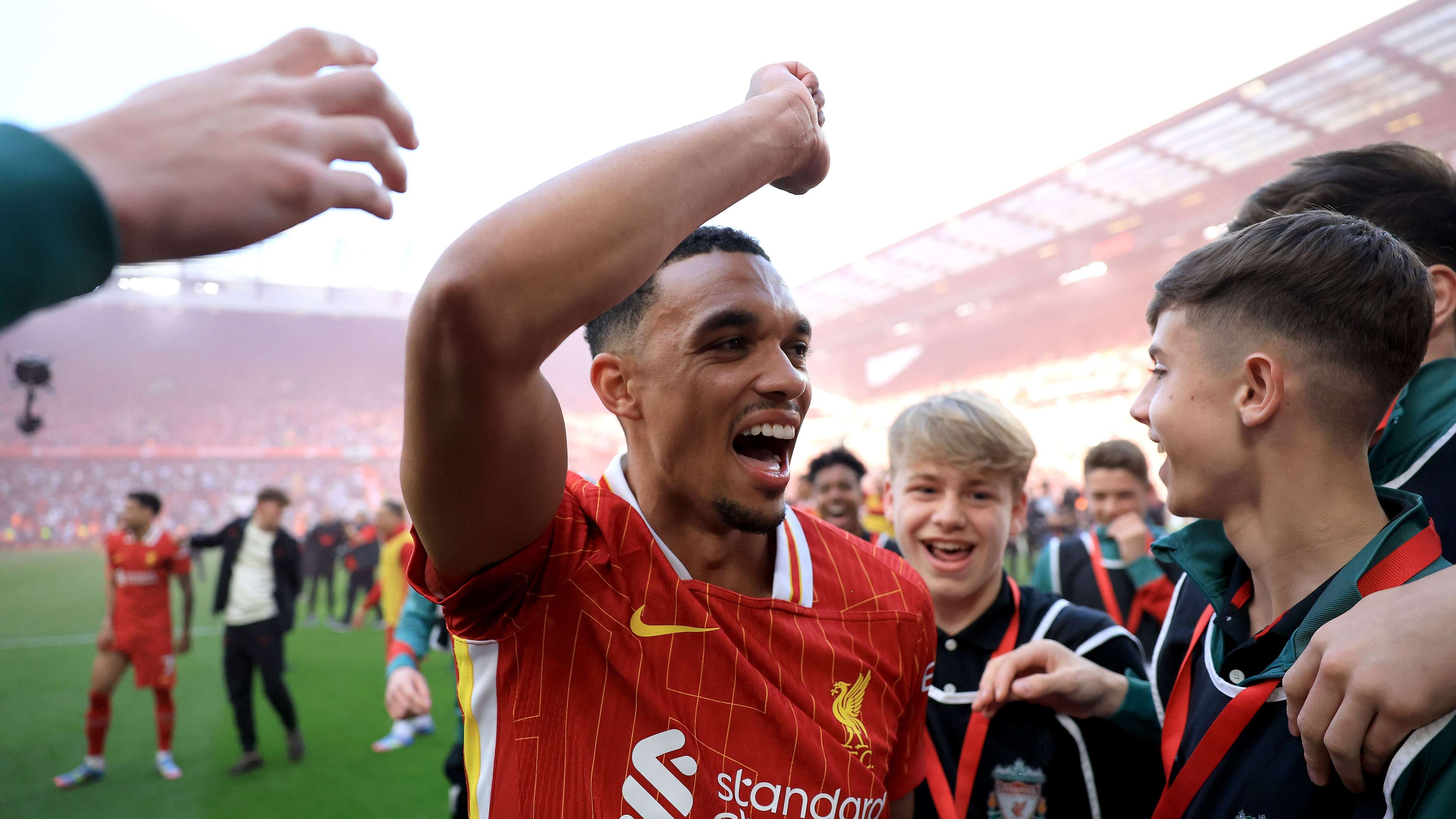 Wright 'delighted' for Madrid-bound TAA amid fan backlash  