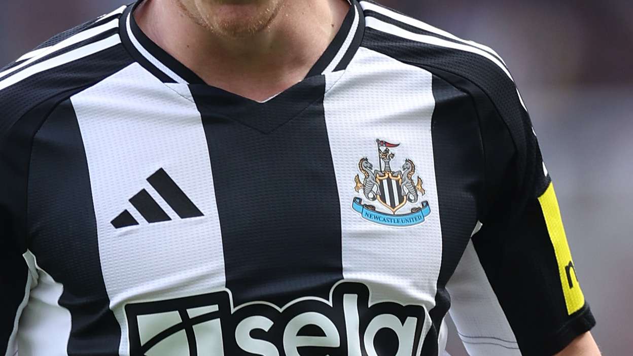 Newcastle launch plan to redesign iconic club badge  