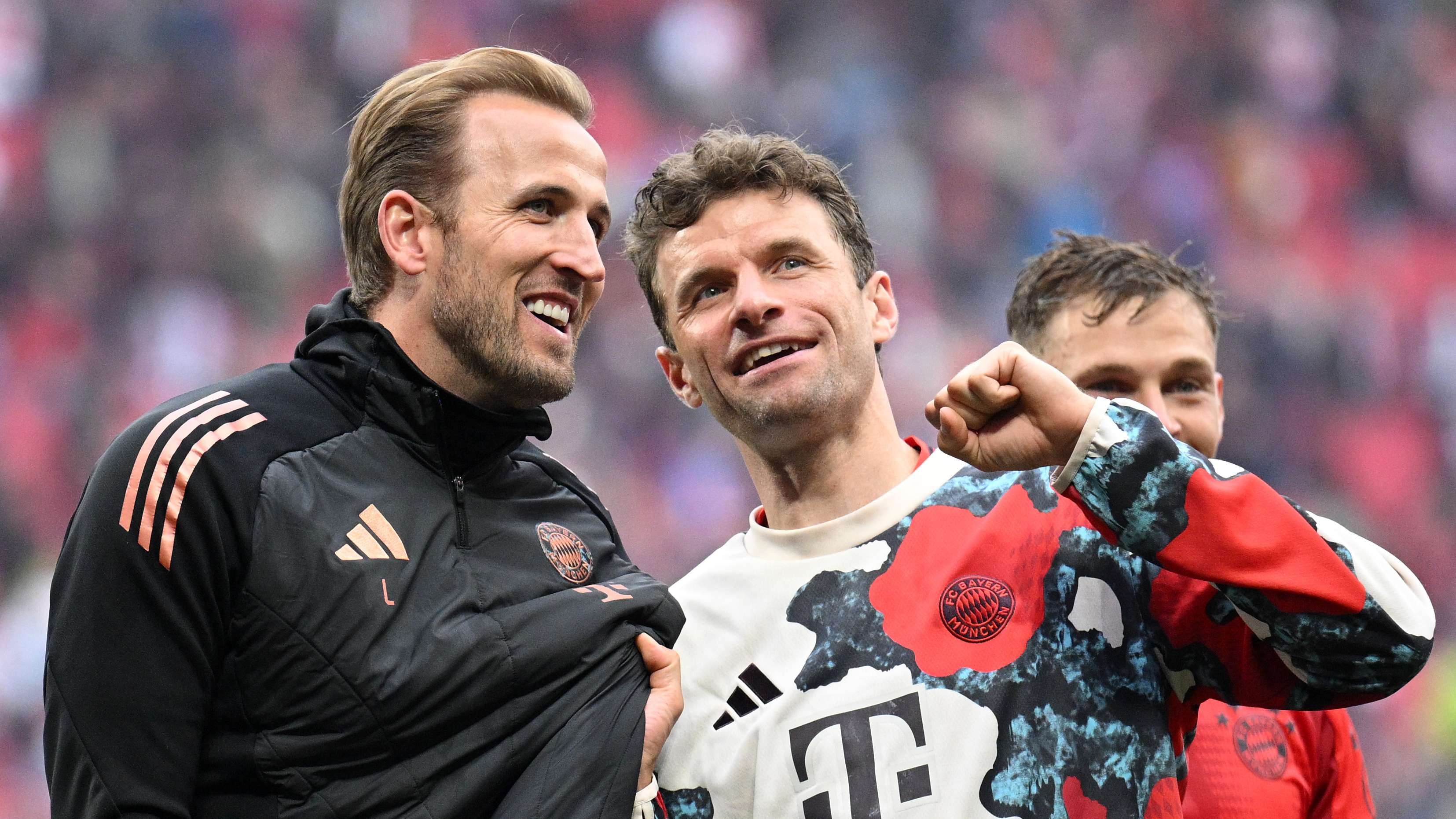 'Next week!' -  Muller makes Bayern title promise to Kane  