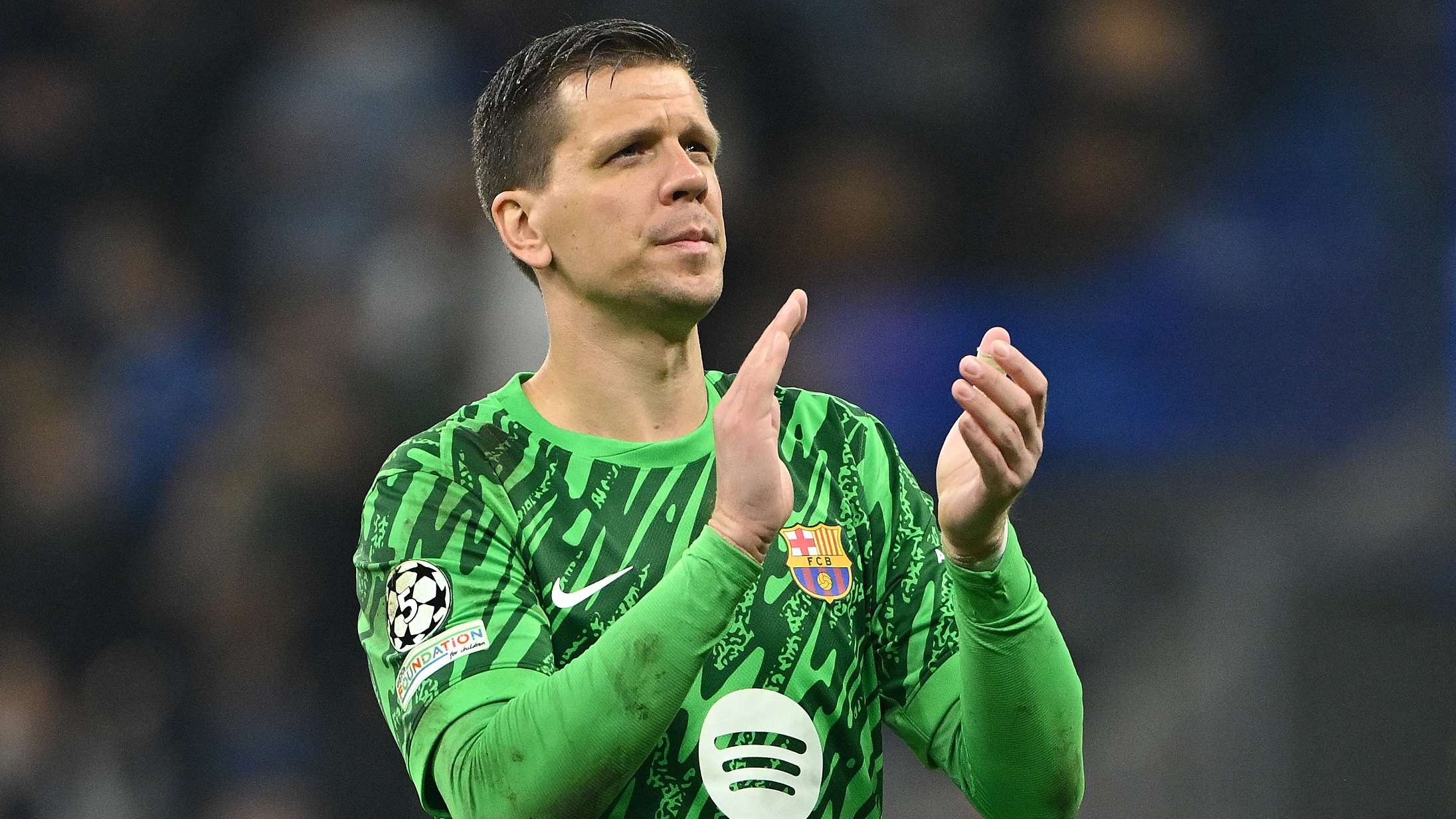 Szczesny calls for end to Barca campaign against 'Madridista' ref  