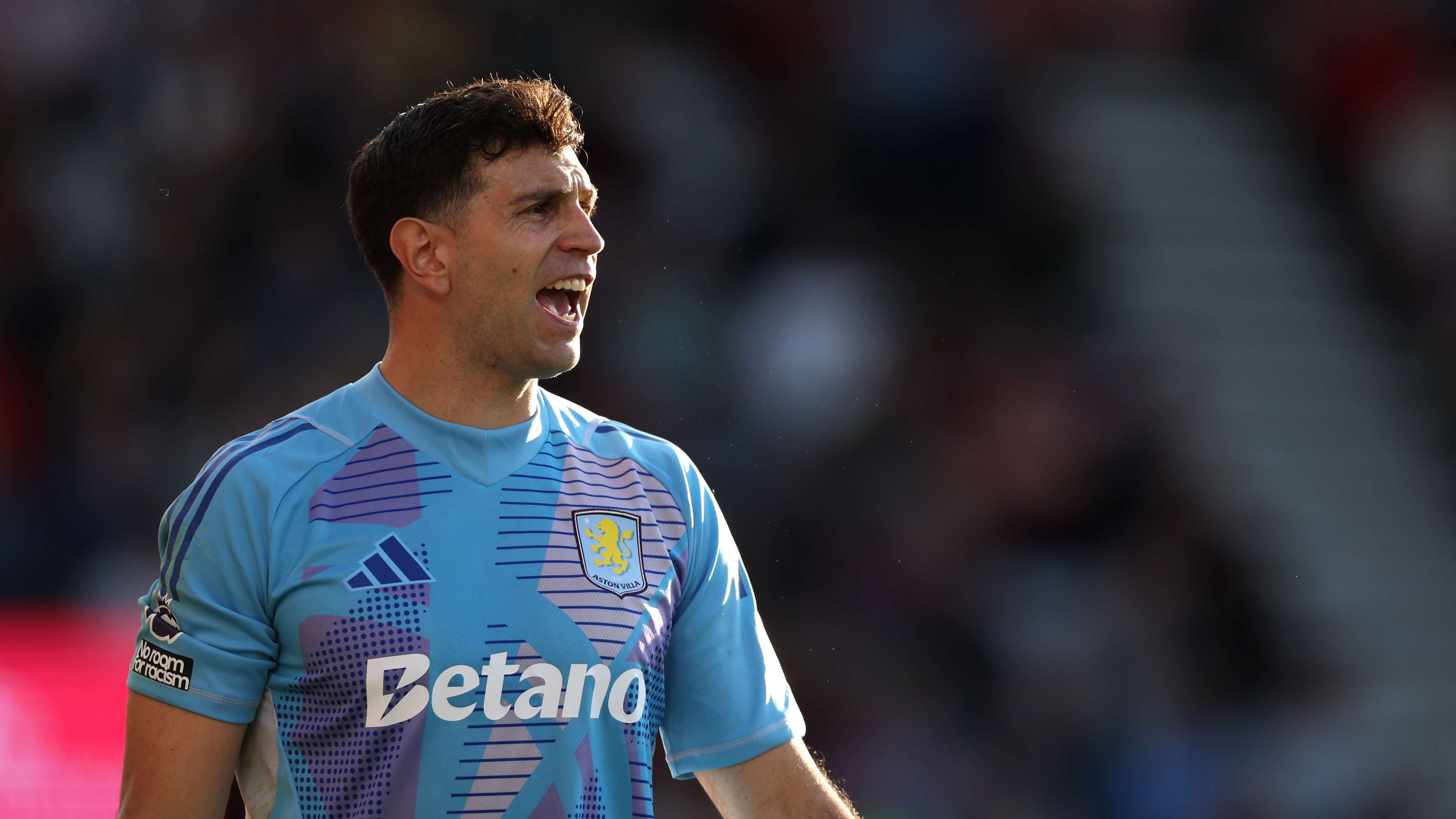 Arsenal consider stunning Martinez return amid Raya uncertainty  