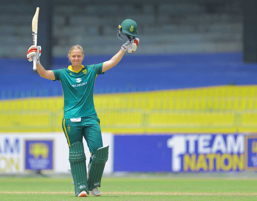 South Africa sign off with big, consolation victory  