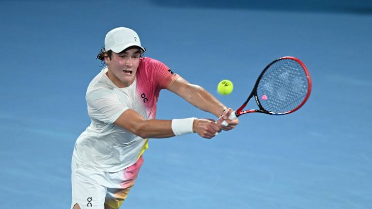 Stan Wawrinka references iconic 2015 Roland Garros shorts in potential Paris farewell  