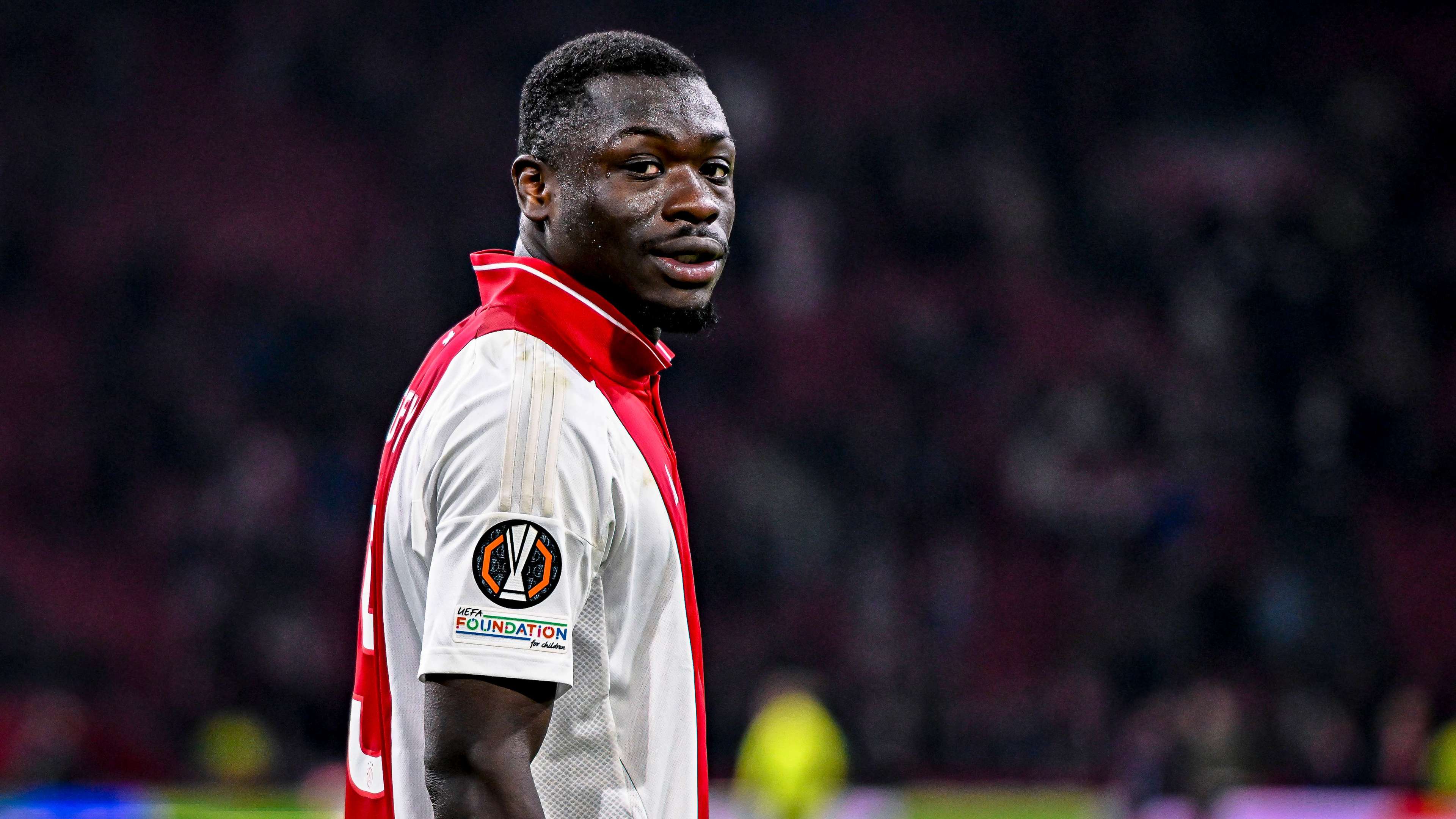 How much does Brain Brobbey earn at Ajax?  