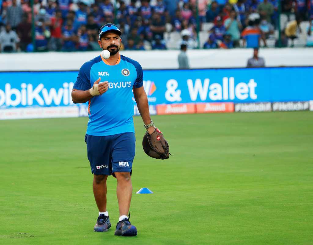 T Dilip set to return as India fielding coach, handed one-year extension  