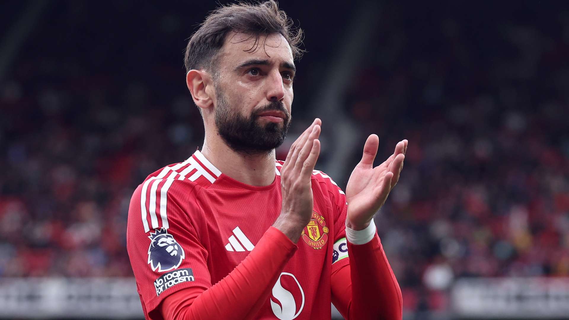 Utd skipper Fernandes REJECTS insane Al-Hilal transfer offer  