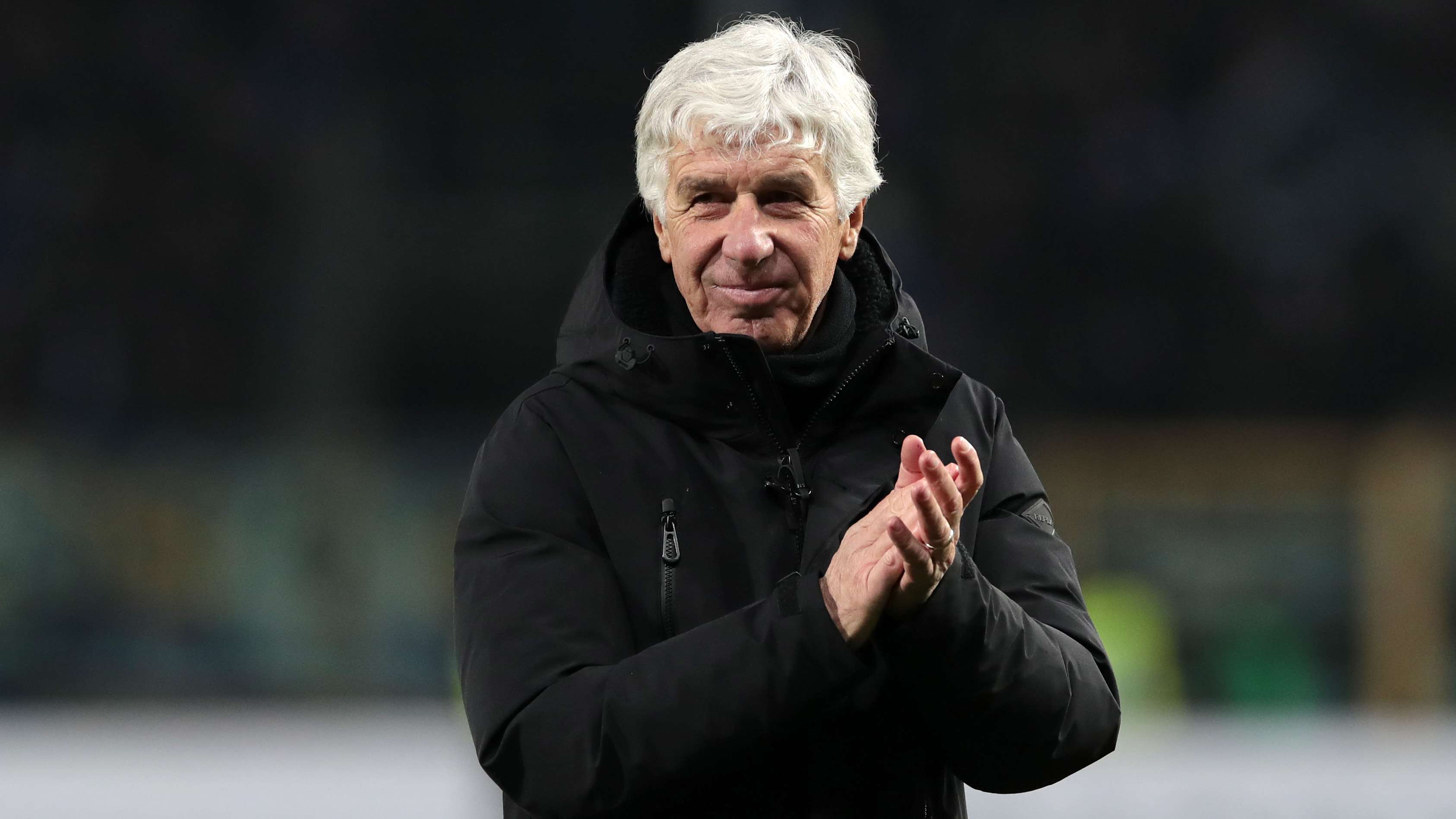 Roma to challenge Juventus to Brazilian full-back  