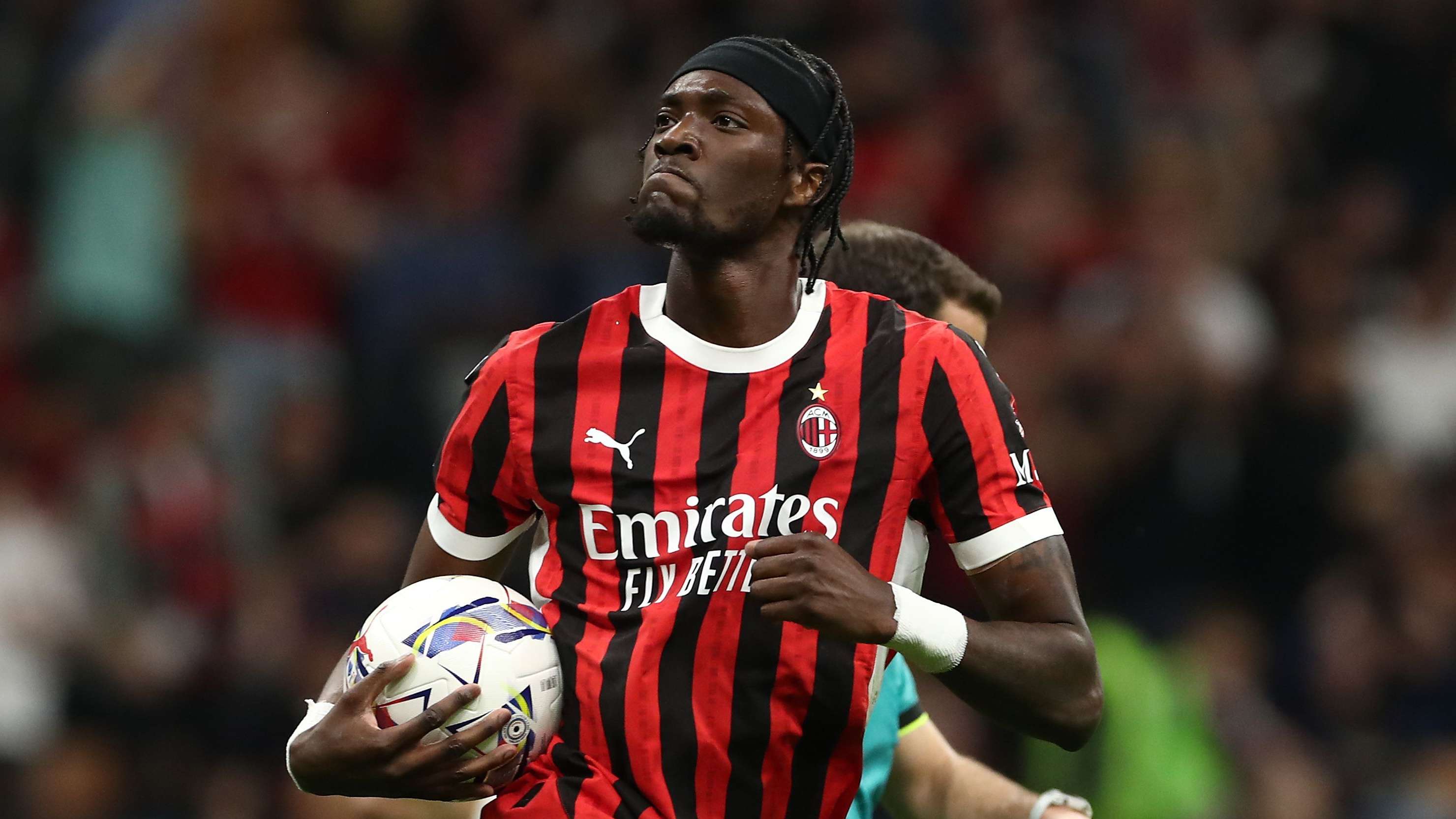 Abraham agrees to join ex-Man Utd boss as Roma accept €20m bid  