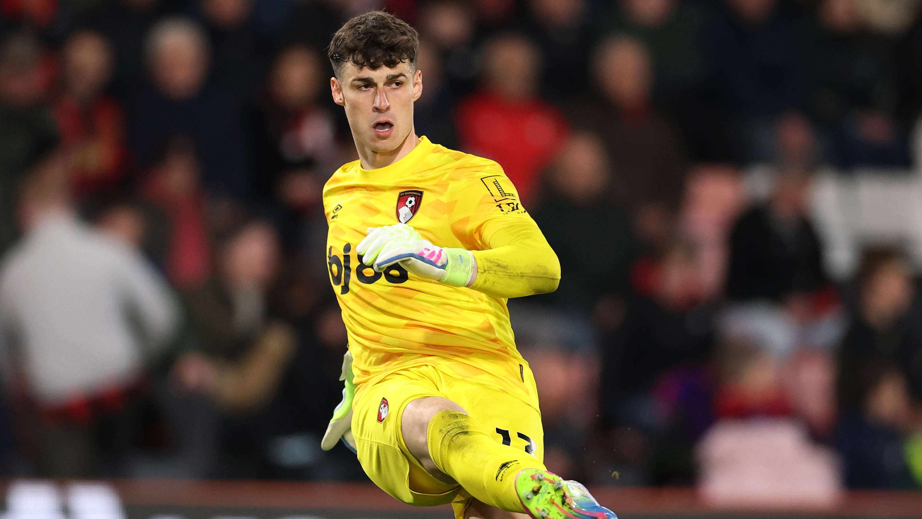 Chelsea urged to make shock U-turn on 'unbelievable' Kepa  