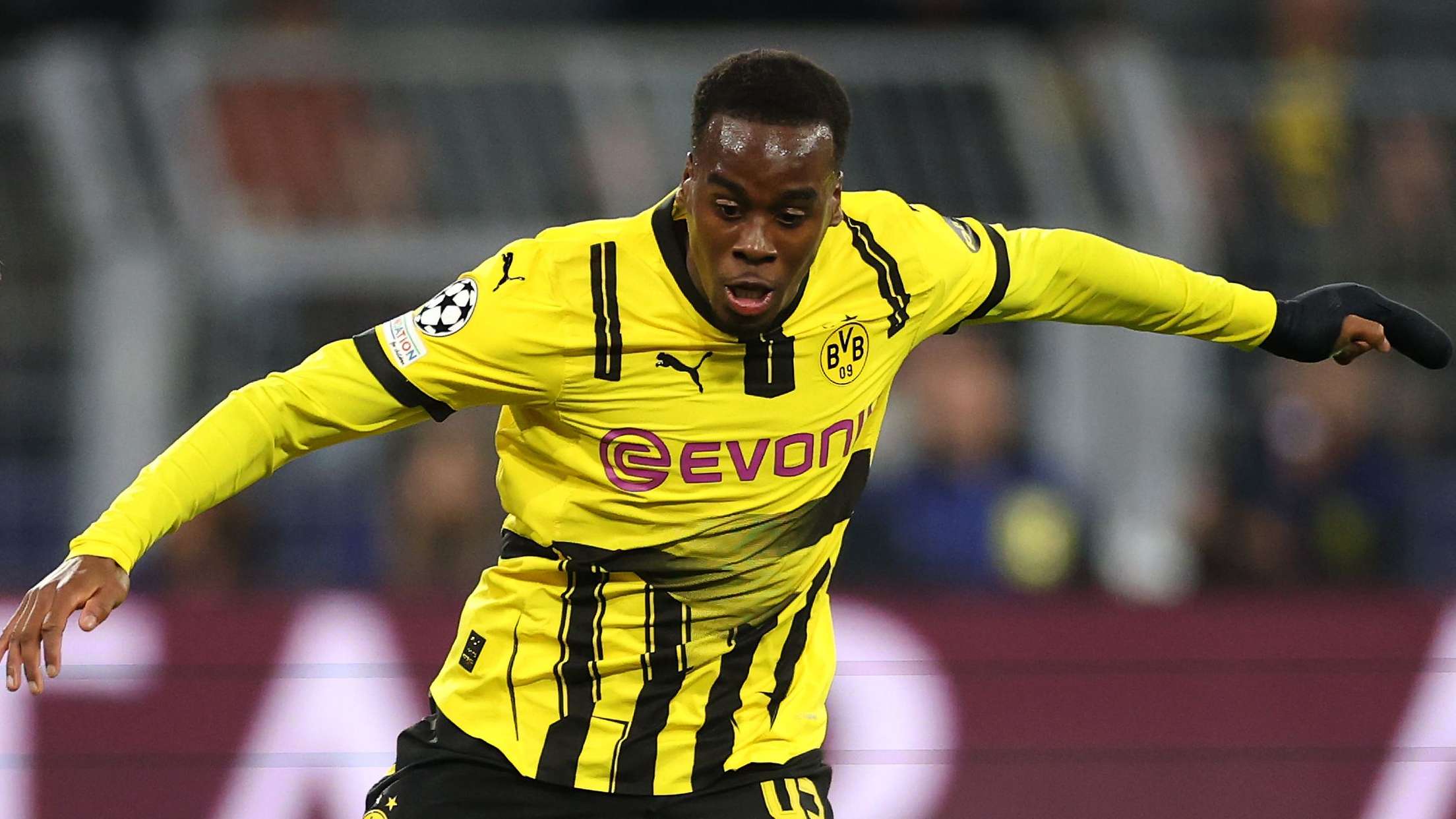Dortmund chief admits Jamie Gittens' move to Chelsea is "in motion"  