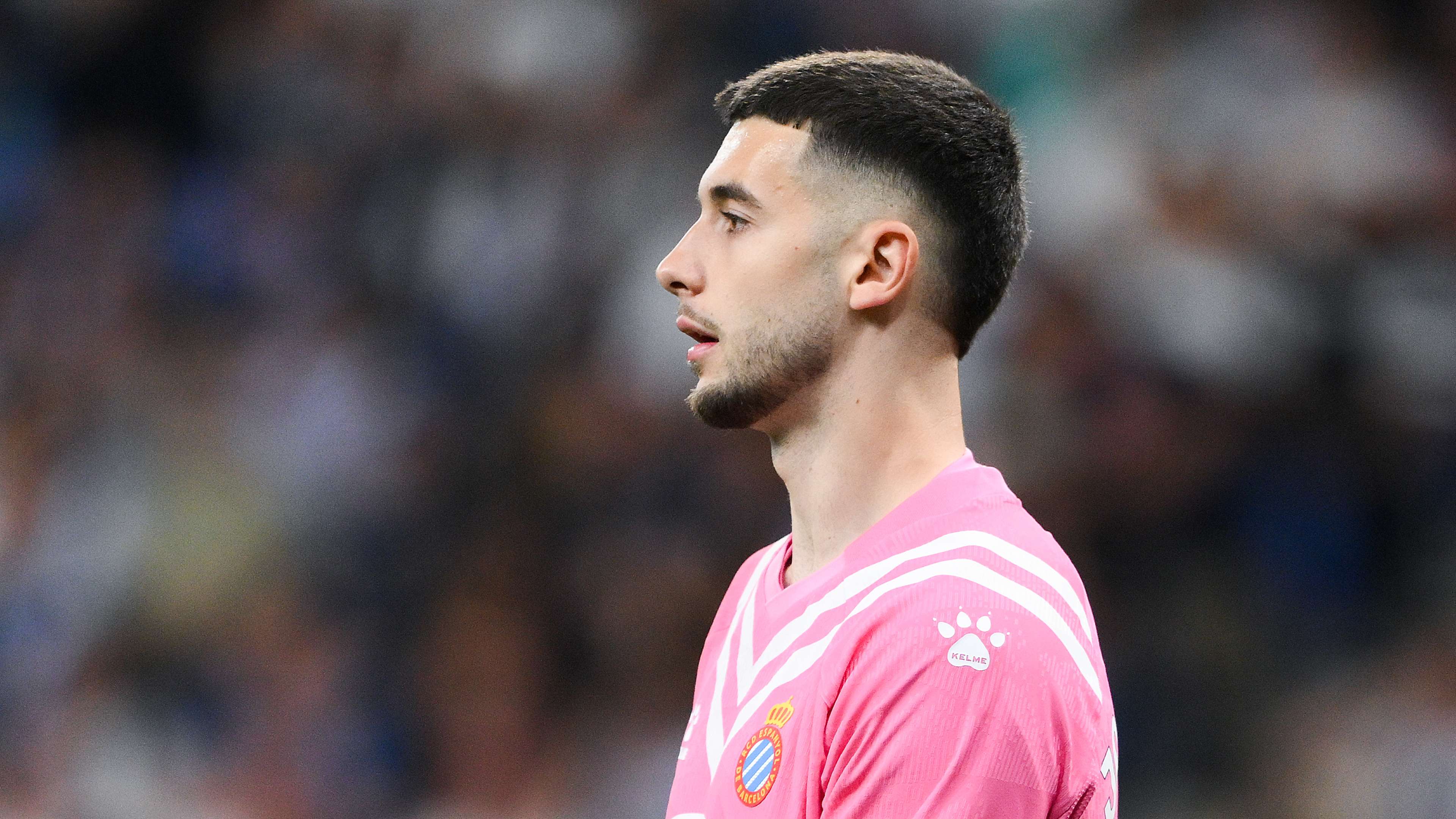 Barca keeper Garcia forced to change phone numbers after threats  