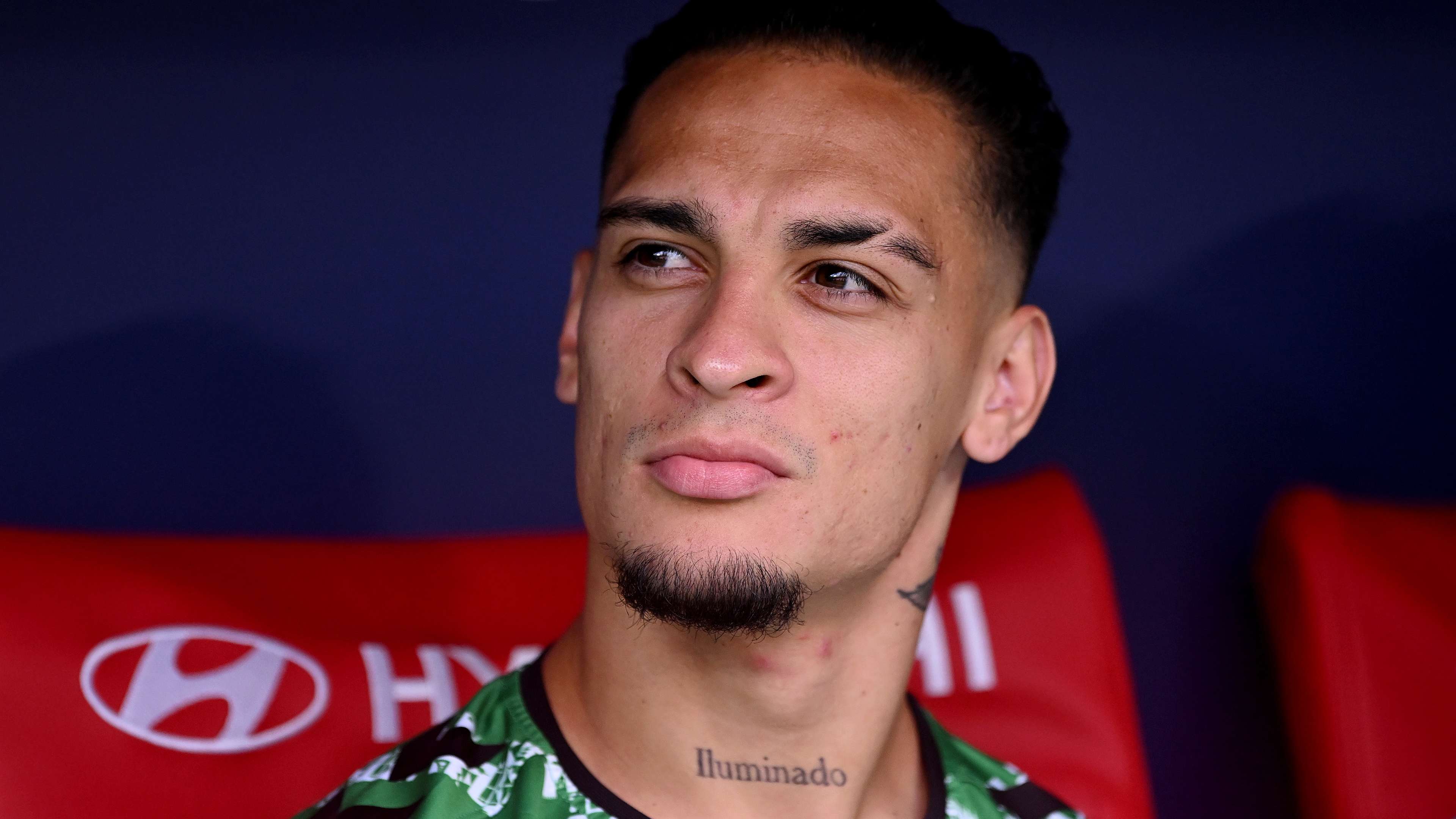 Real Betis can only afford Antony on loan as agents head for talks  