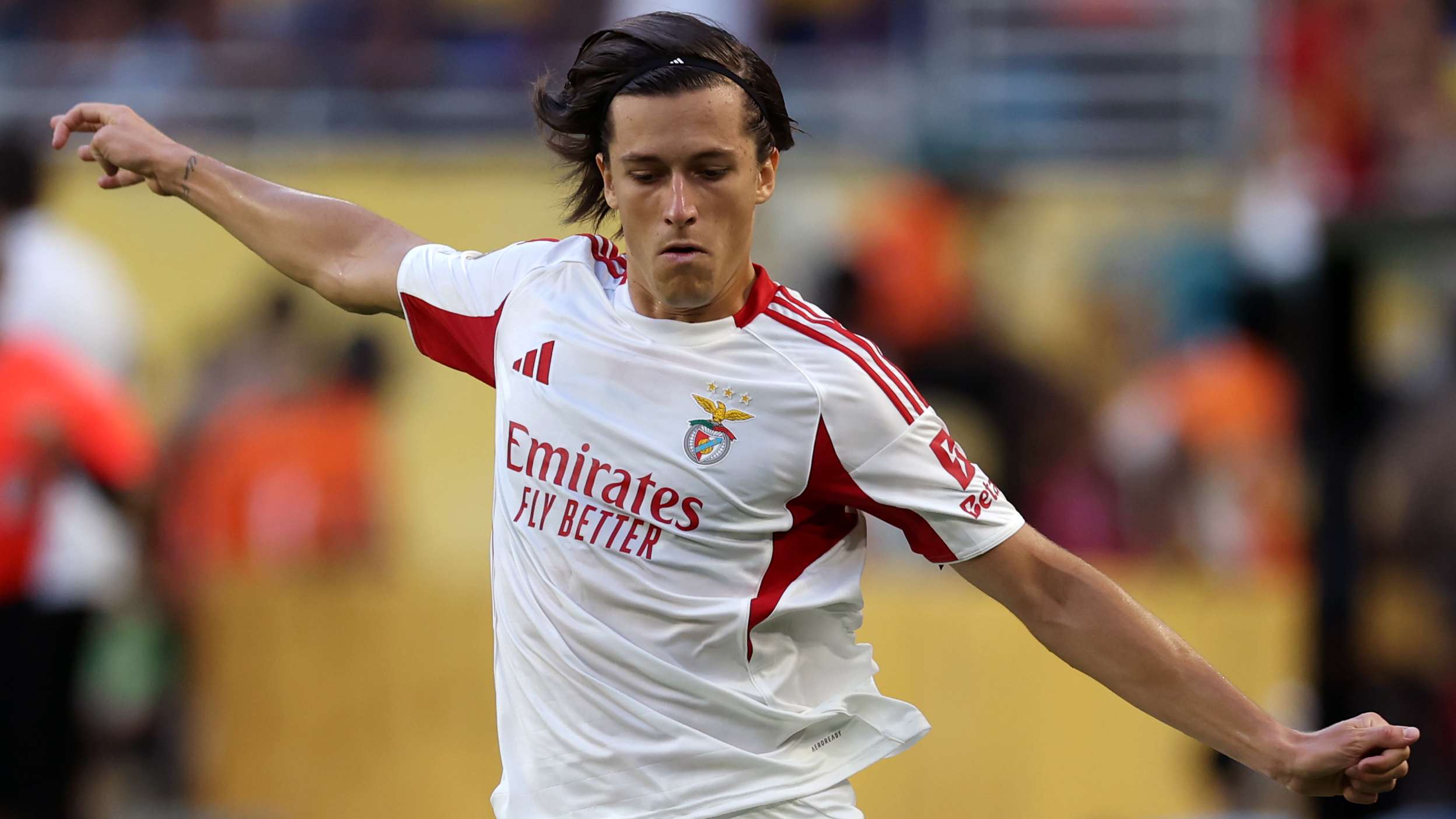 'Make us an offer!' - Madrid told to pay up for Carreras by Benfica chief  