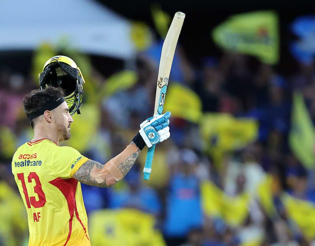 Du Plessis, Hosein send TSK to playoffs  