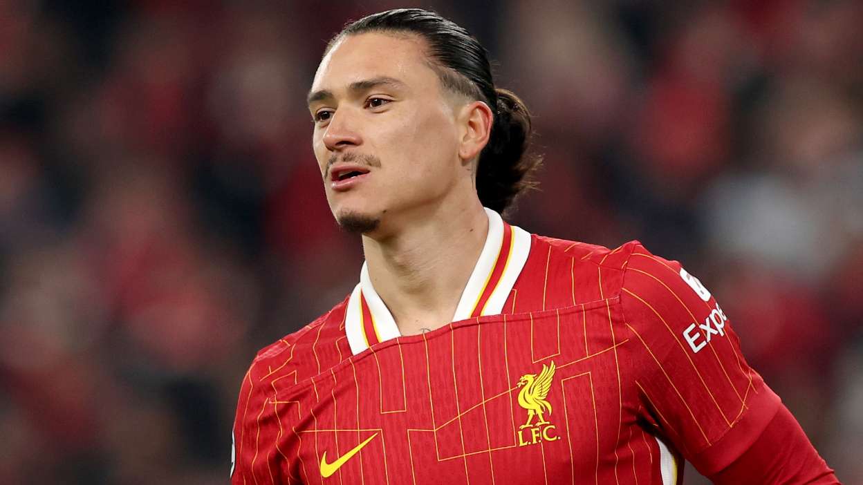 Transfers LIVE: Liverpool enter talks with Napoli over Nunez  