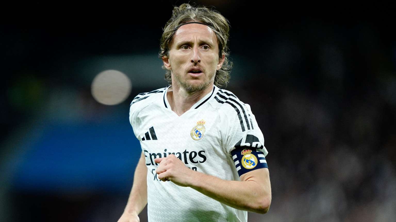 Modric takes huge pay cut to join AC Milan with eye on World Cup  