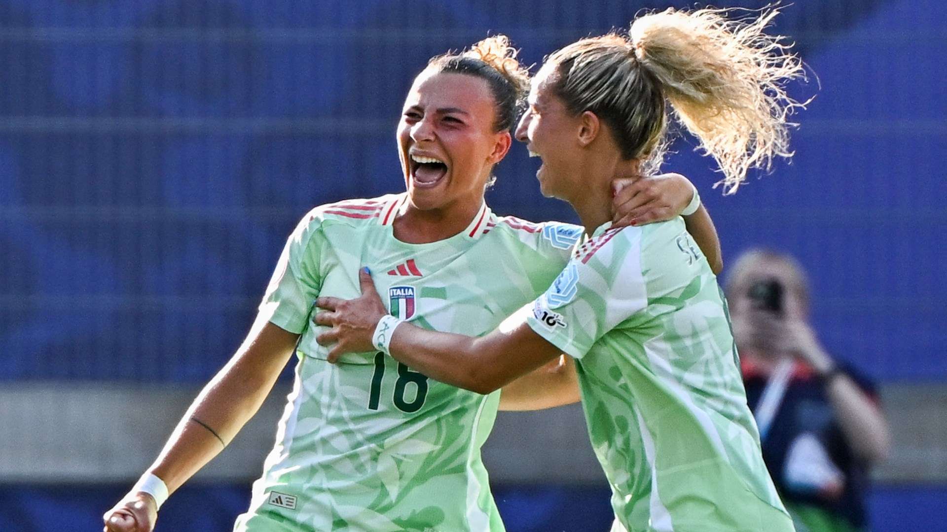 Caruso's powerful strike enough for Italy to pip Belgium  