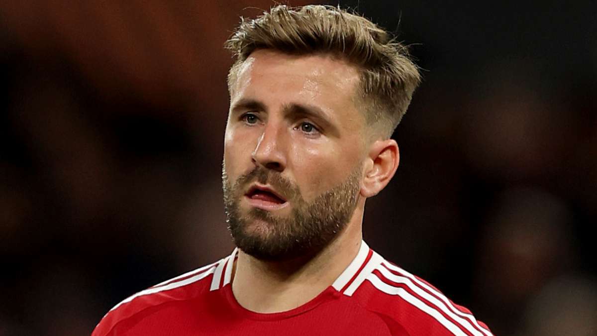 Shaw prepares to QUIT Man Utd! Defender open to Saudi transfer  