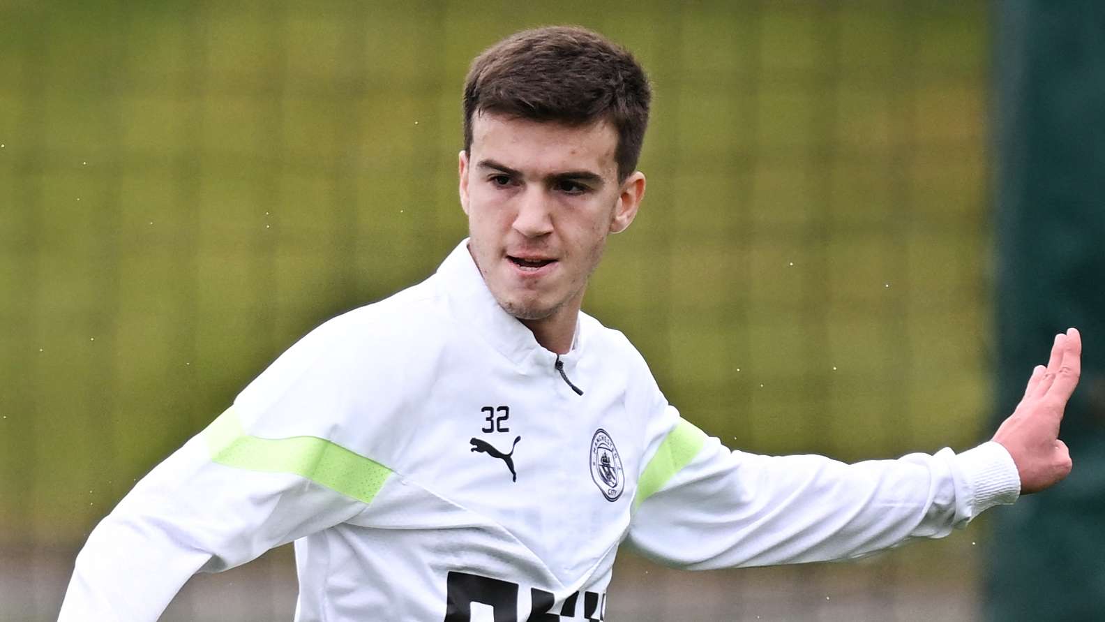 Forgotten Man City man set to join Como in permanent move  