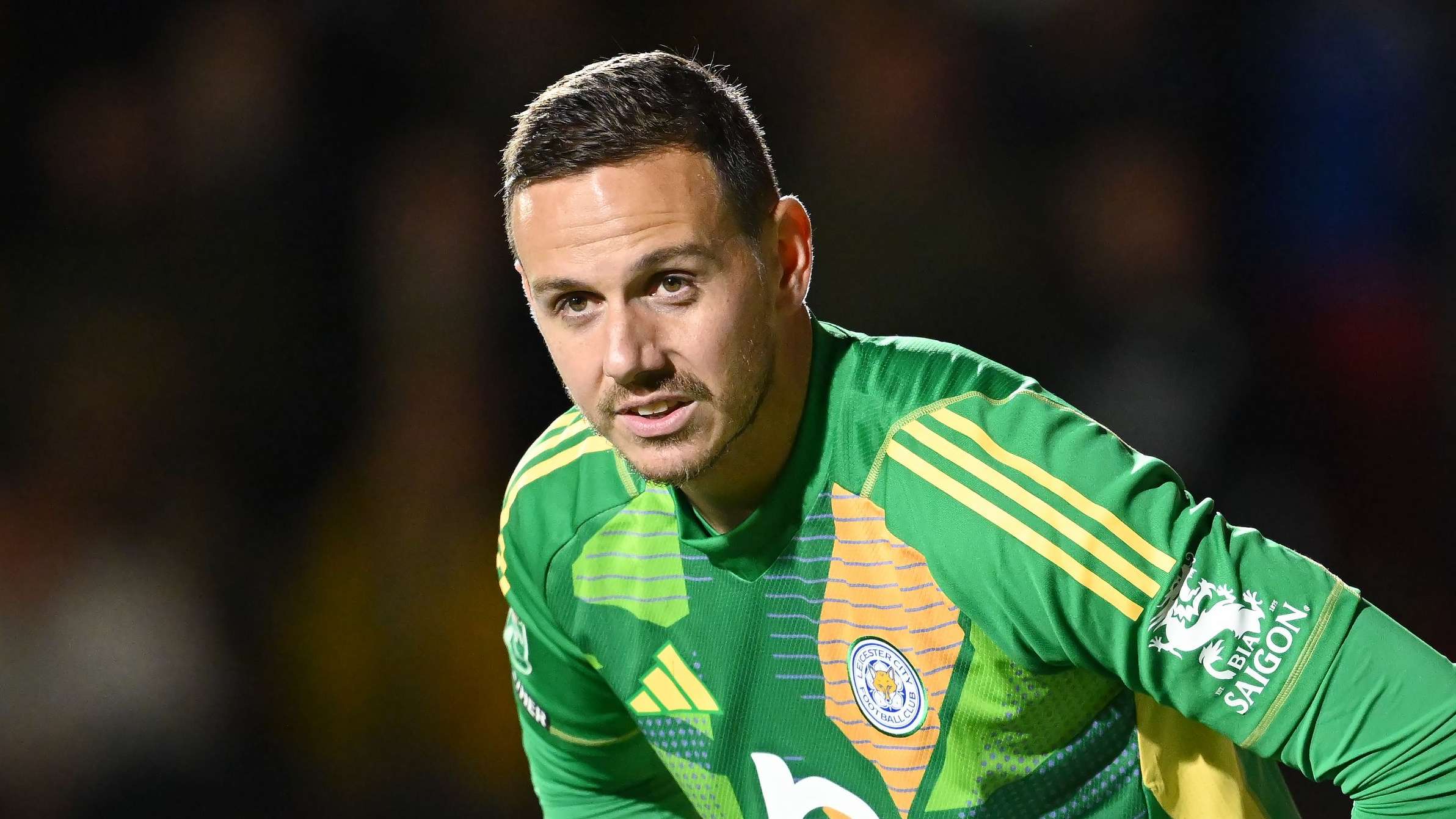 Wrexham announce return of former Premier League keeper Ward  