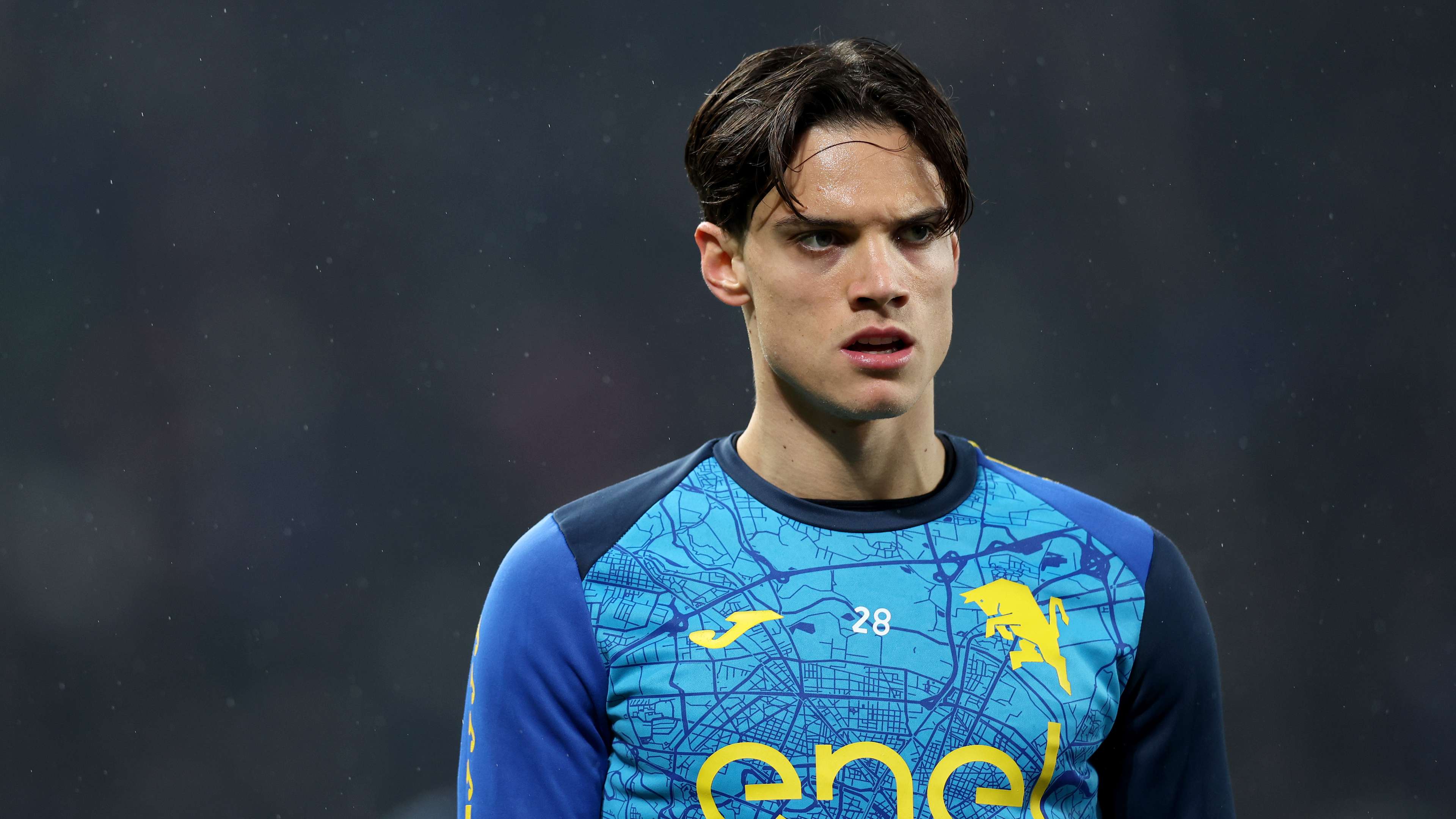 Milan schedule new midfielder's medical after €25m agreement  