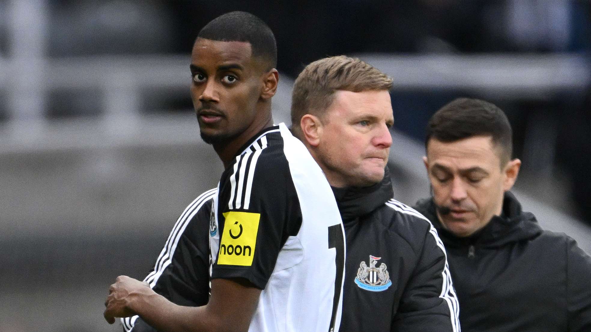 'No chance' - Howe offers fresh Isak update after Arsenal loss  