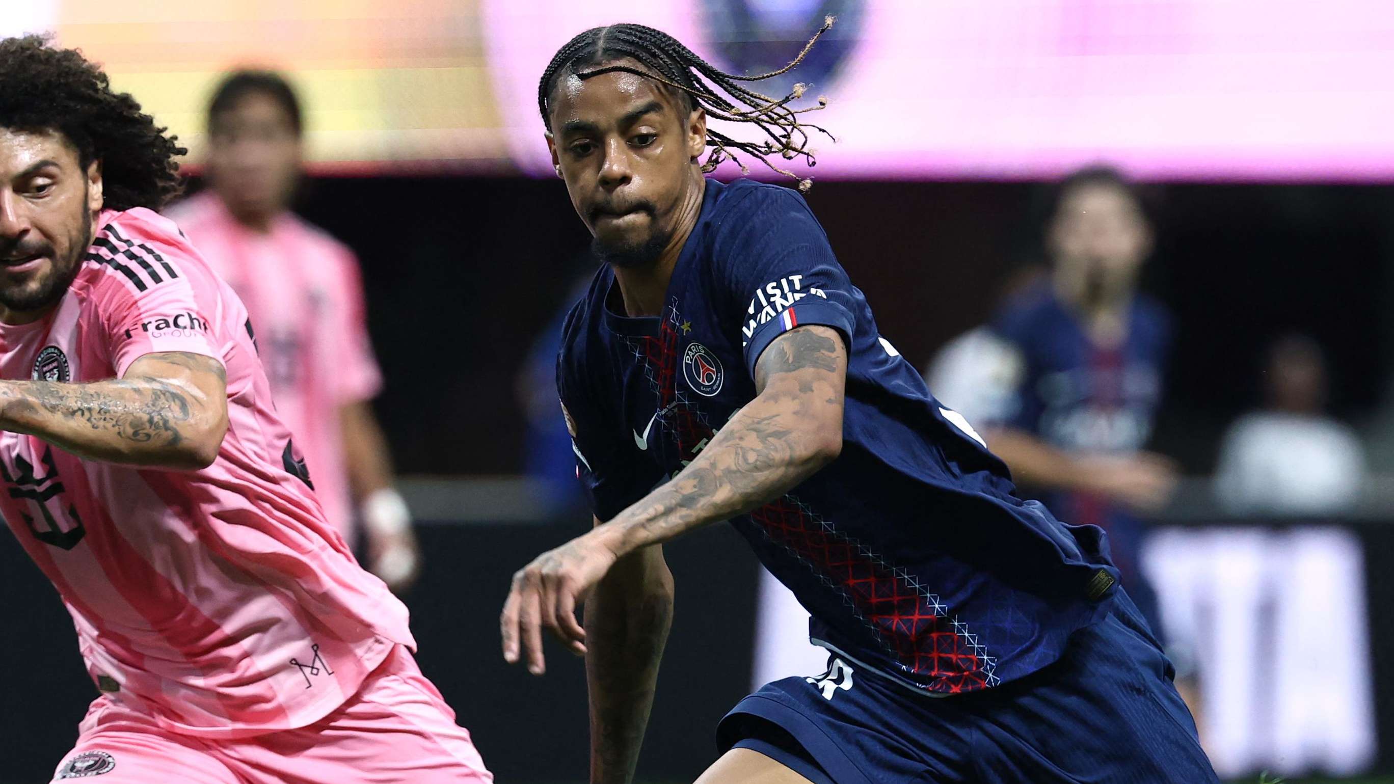 Luis Enrique shuts down Bayern transfer interest in Barcola  