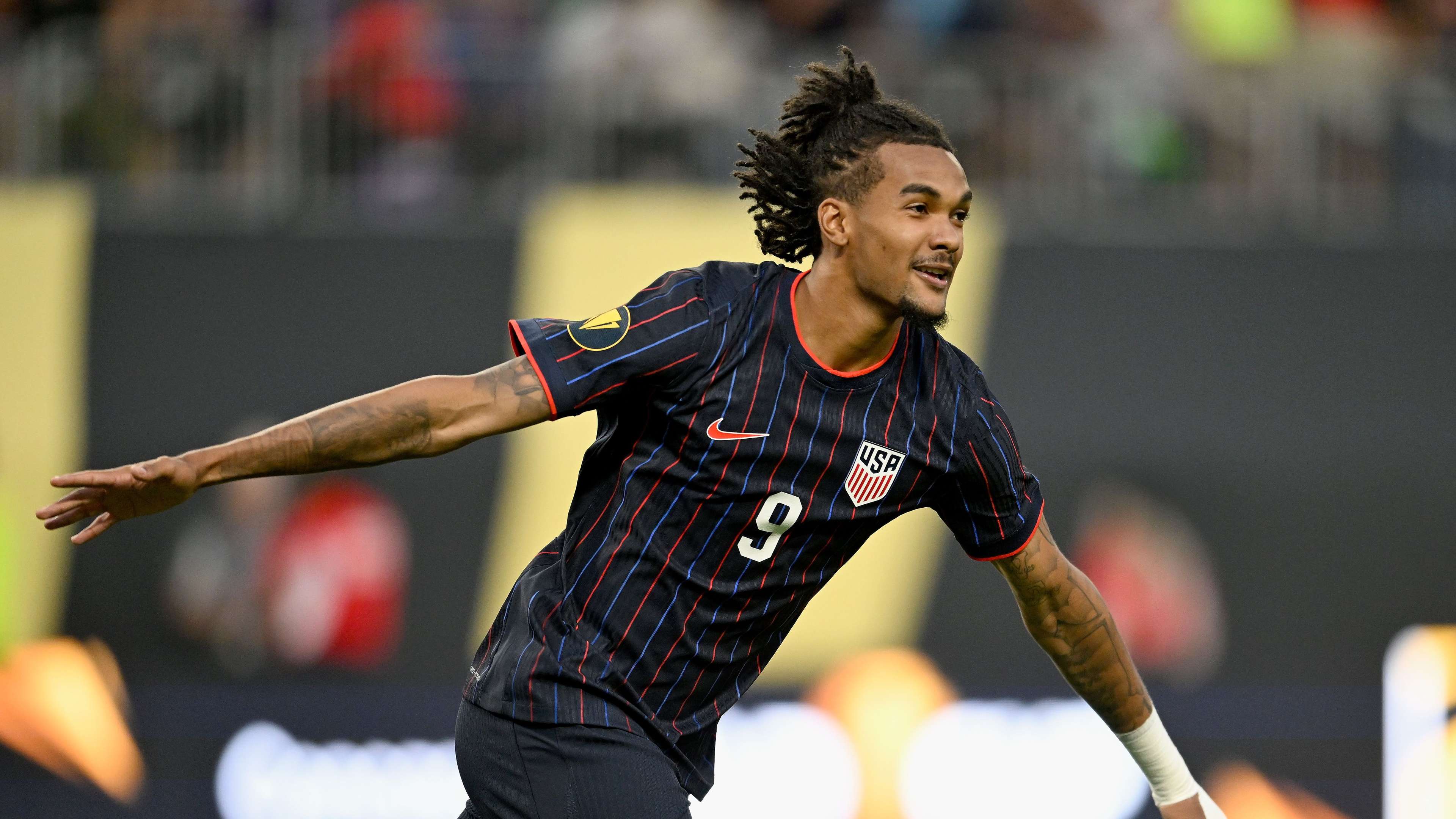 USMNT striker Downs signs for Championship side Southampton  