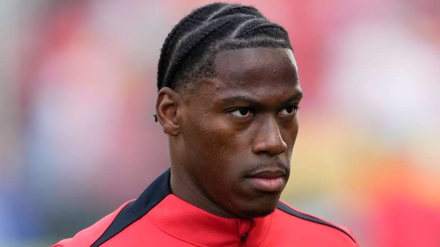 David ends transfer saga & signs five-year contract with Juventus  