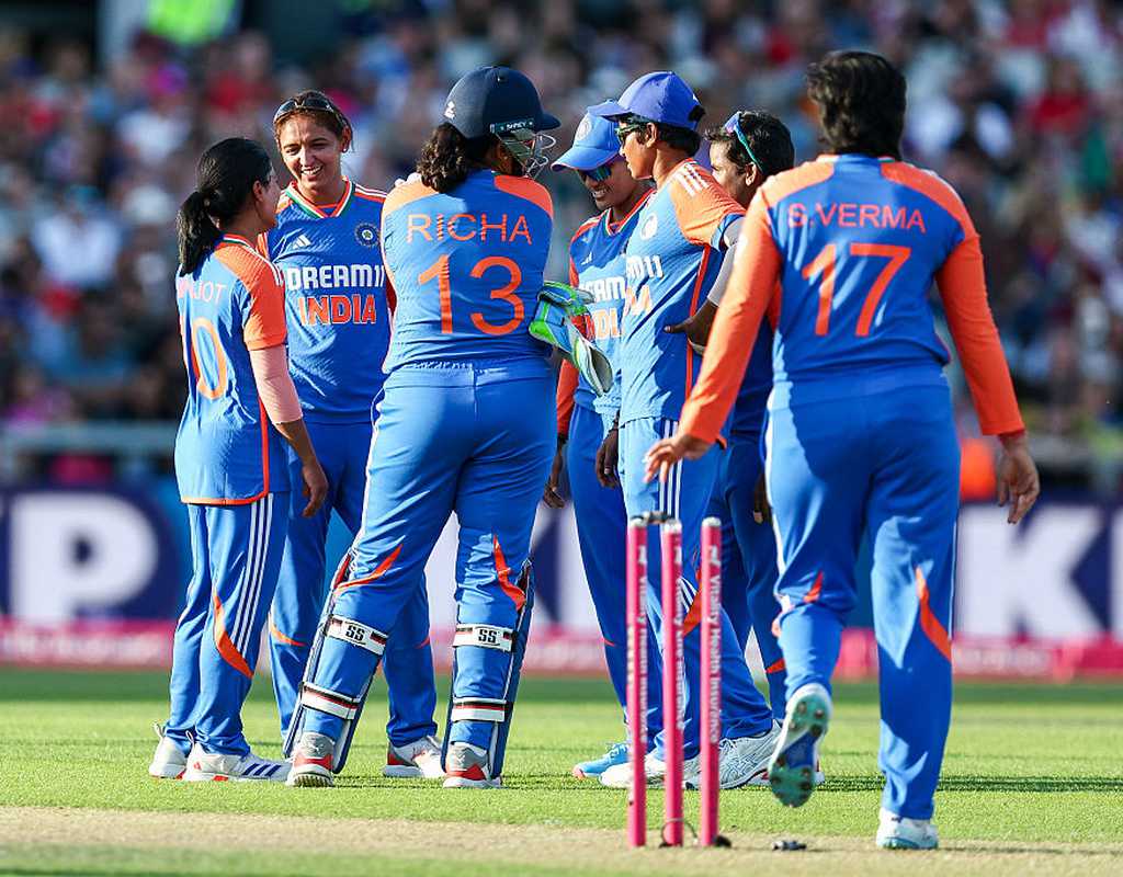 Bowlers set up India's series-clinching victory  