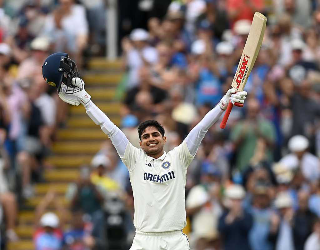 Gill's twin ton sees India extend lead to 484 at Tea  