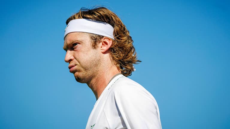 Wimbledon Day 4 Previews: Djokovic, Dimitrov, Navarro look to avoid the upset bug  