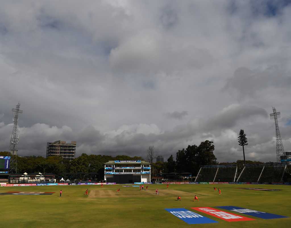 Tri-series fights for spotlight at Zimbabwe face South Africa  