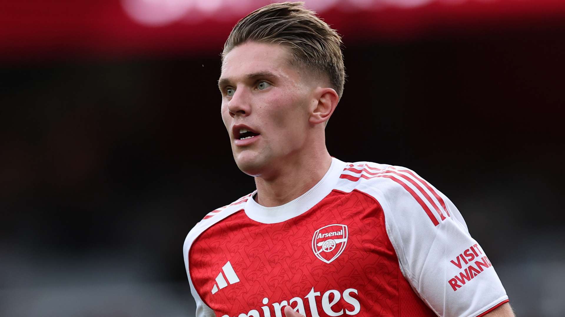 Gyokeres defended by Arsenal legend after being left 'alone' on Gunners debut  