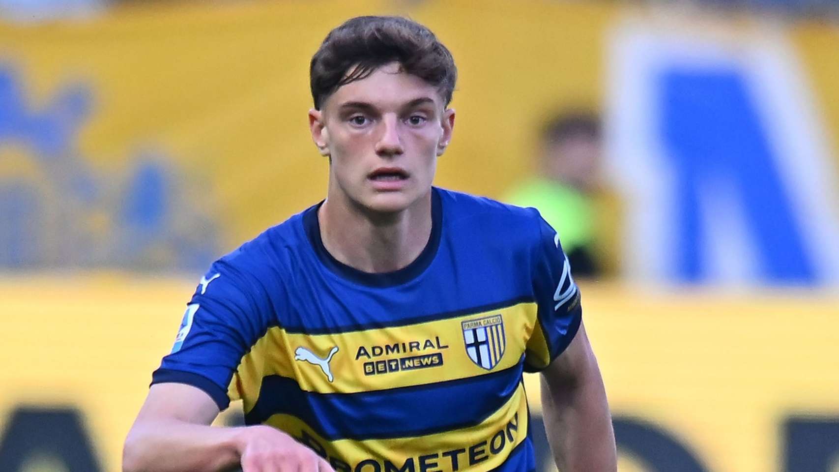 'New Bastoni' rejects €35m PL transfer amid Liverpool links  