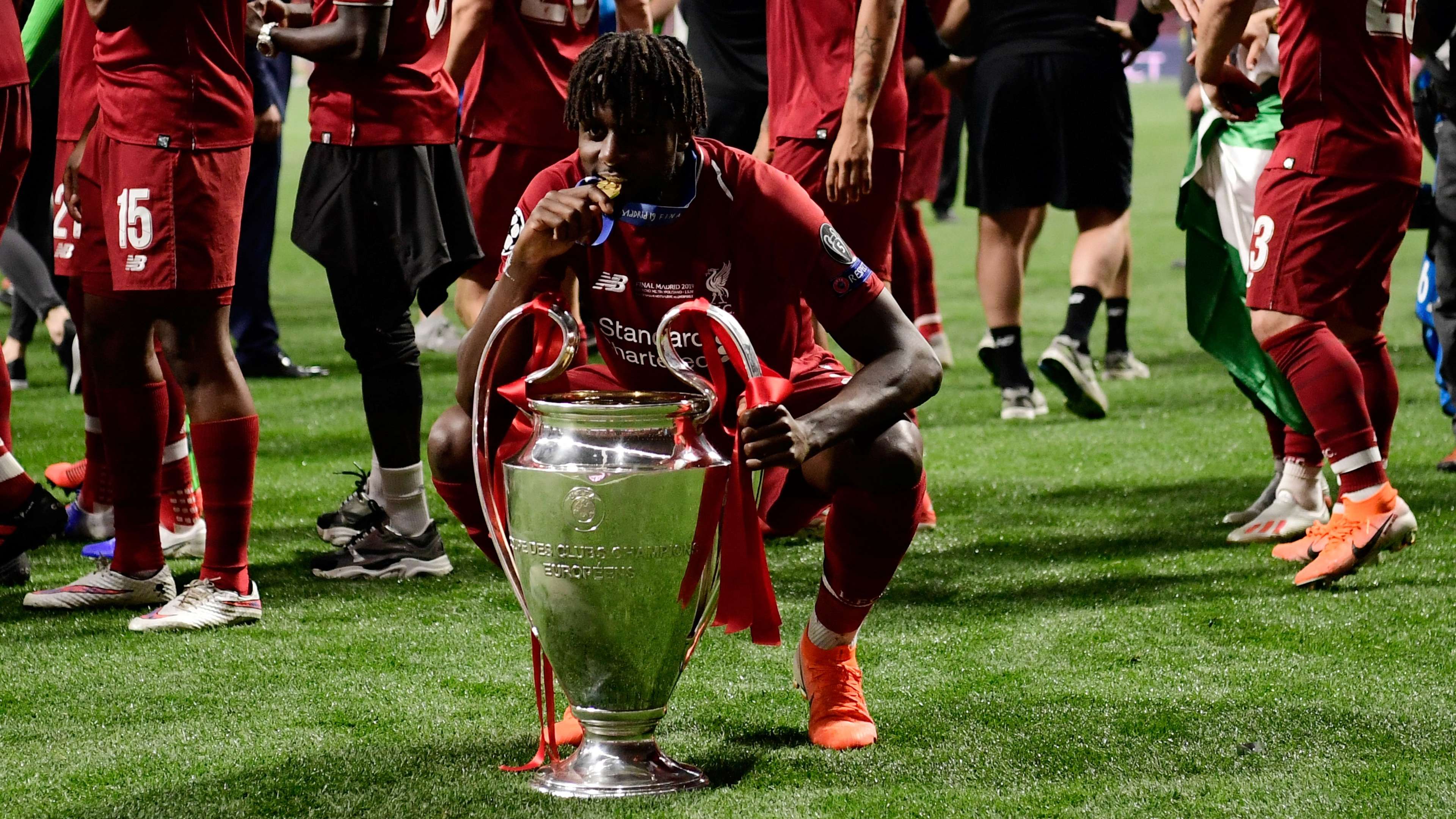 Liverpool legend set to rip up contract after year in reserves  