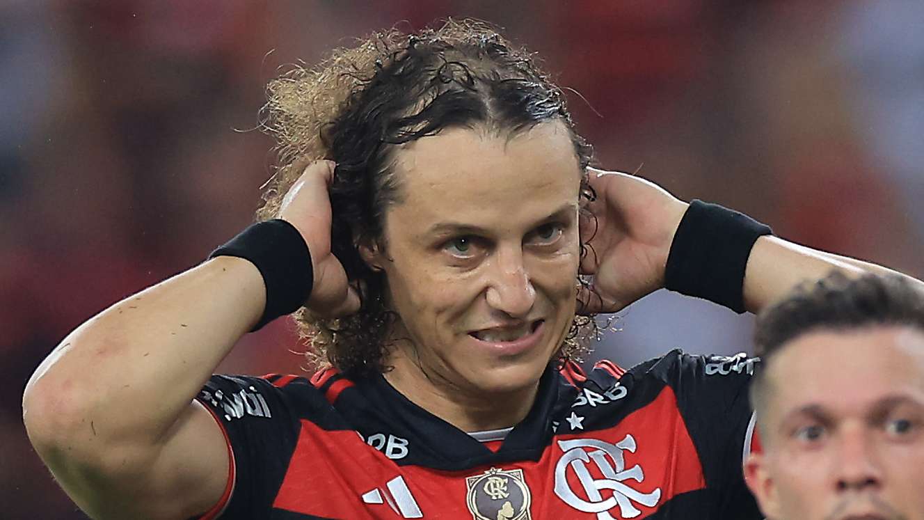 Ex-Arsenal & Chelsea star Luiz embroiled in cheating scandal  