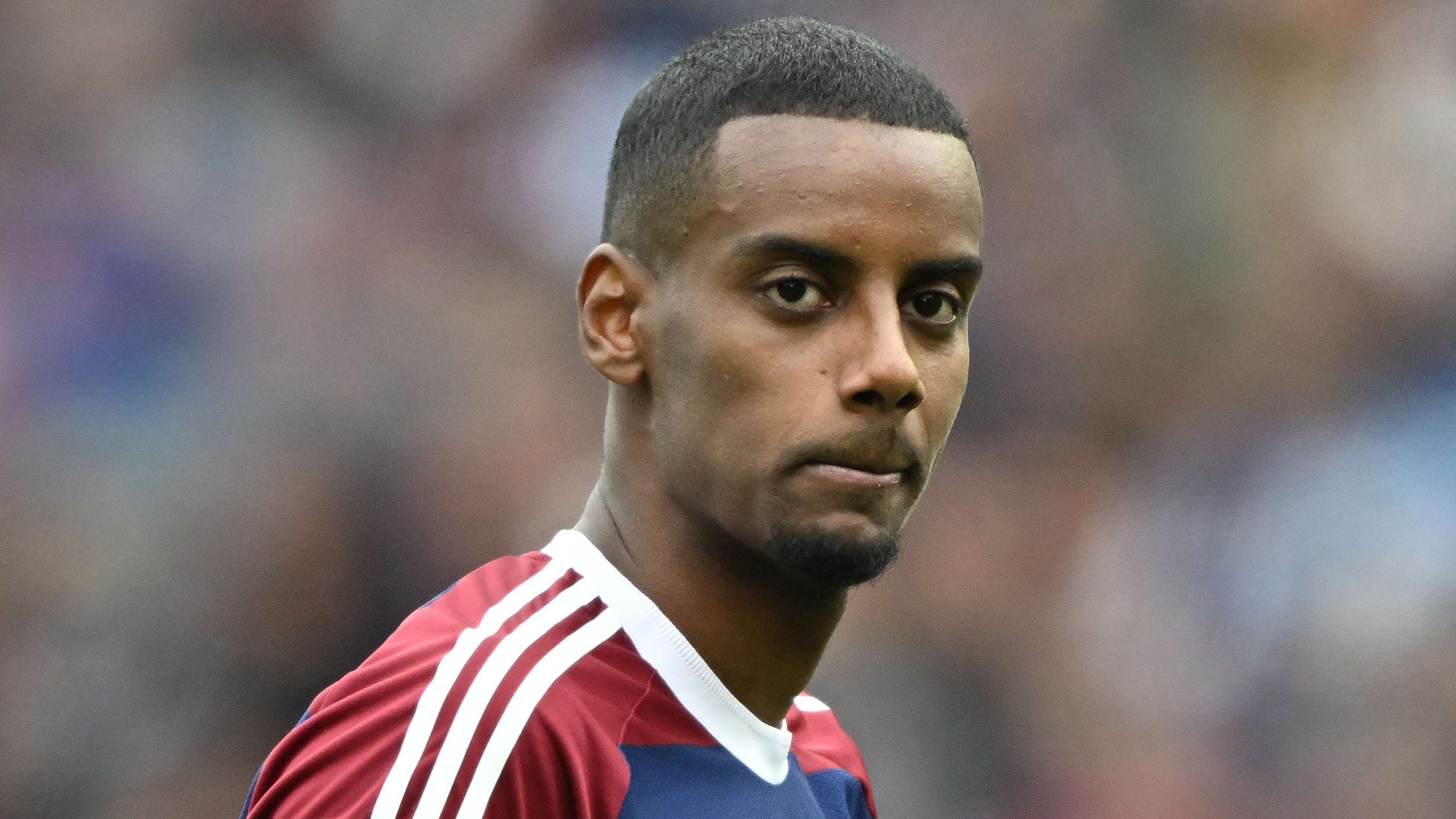 Transfers LIVE: Liverpool approve second Isak bid  