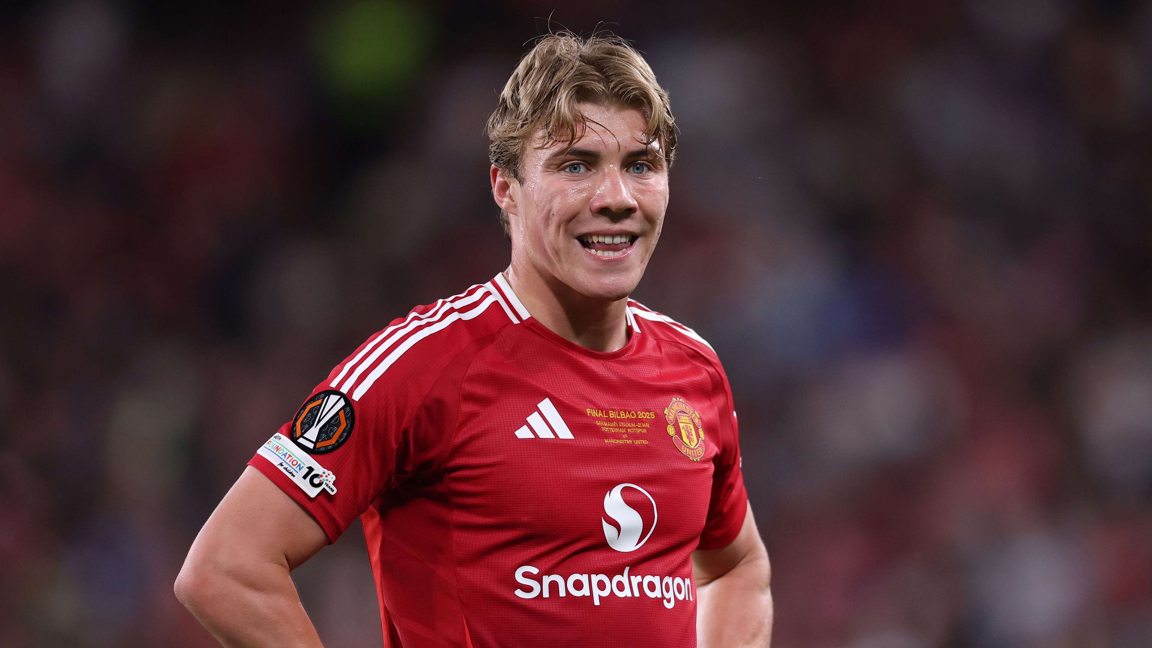 Hojlund told to 'stay home' as AC Milan urged against signing him  