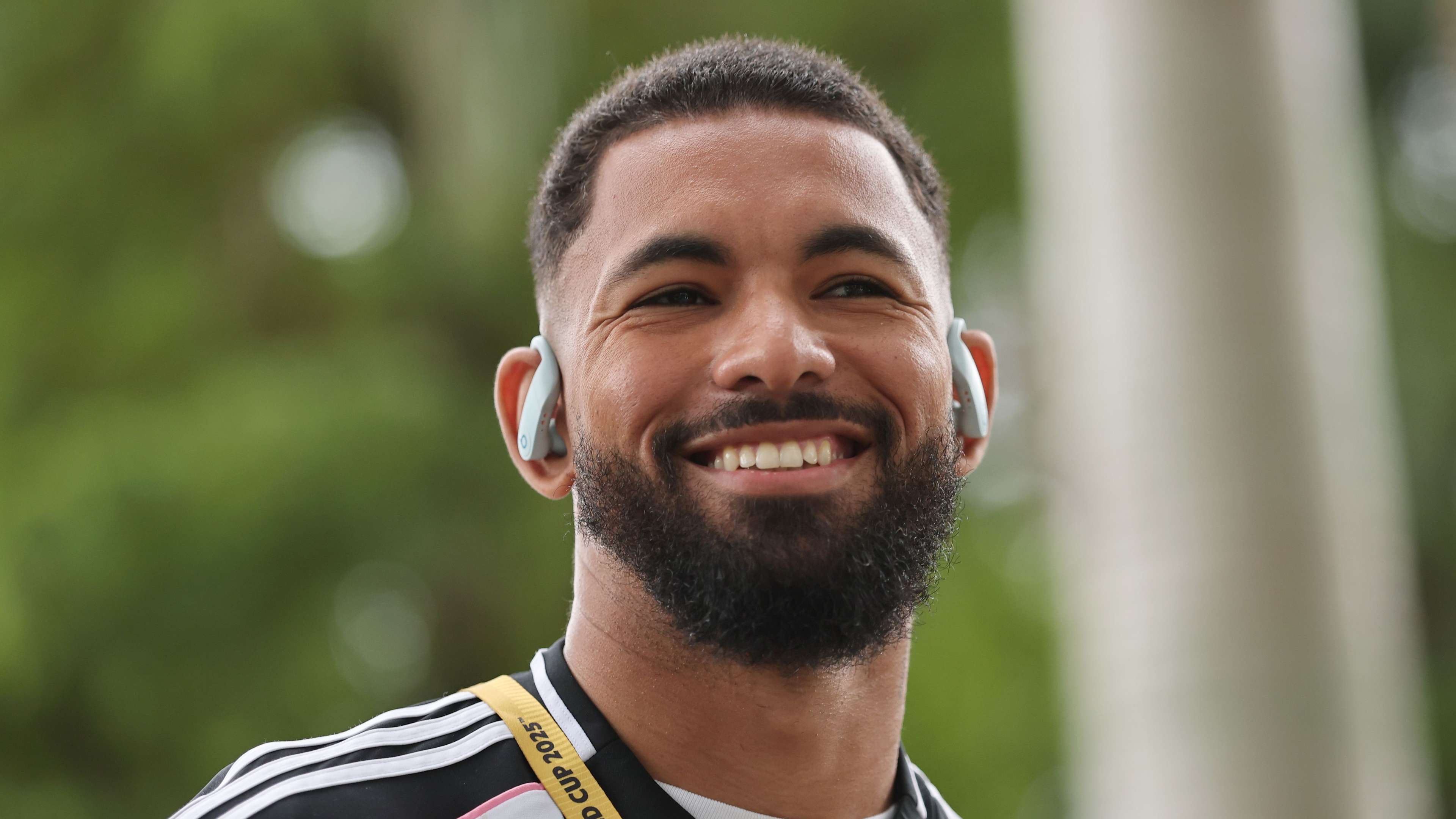 Forest confirm Luiz loan with conditional obligation to buy  