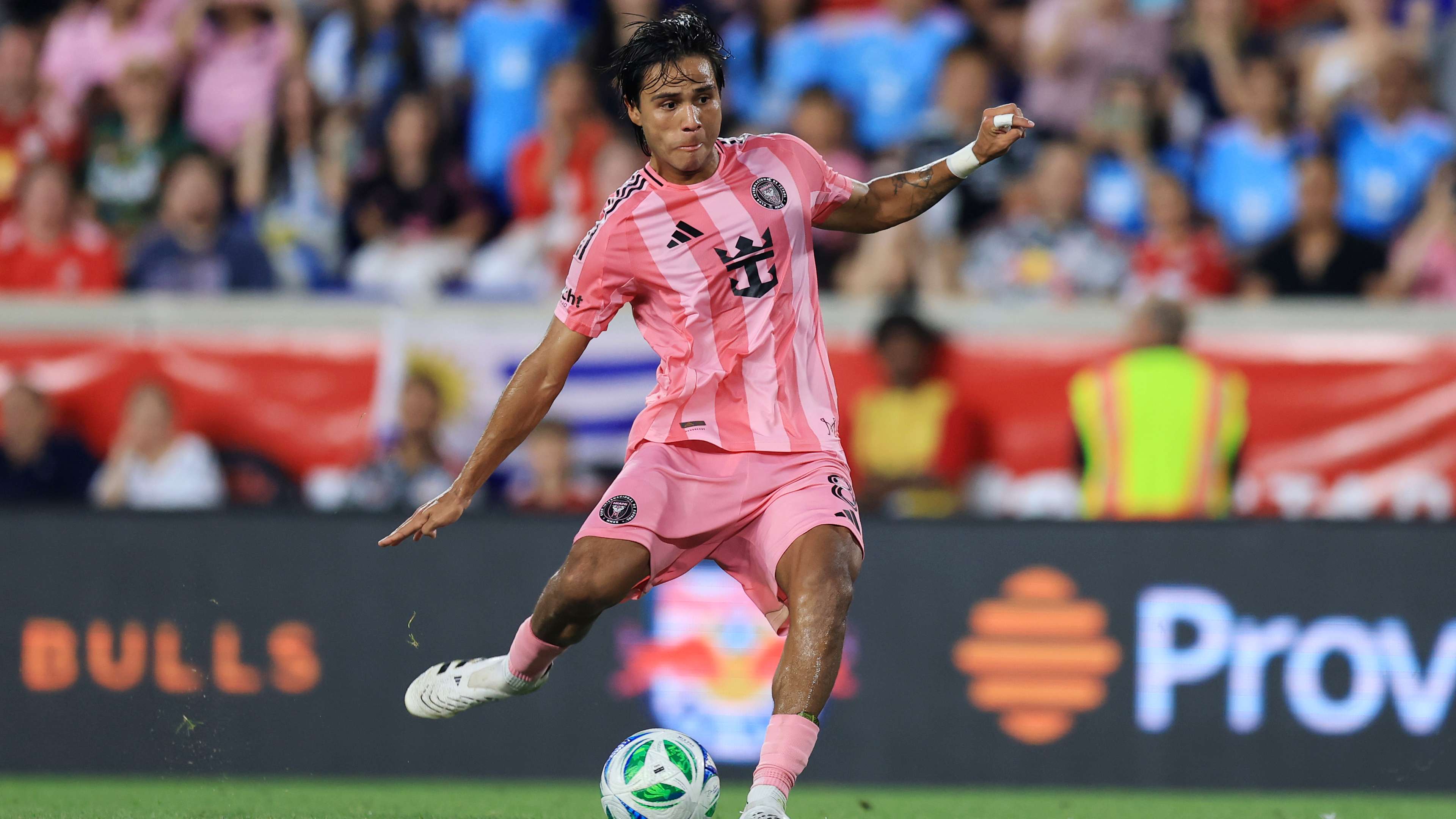 WATCH: Segovia scores spectacular goal in Miami’s clash with Necaxa  