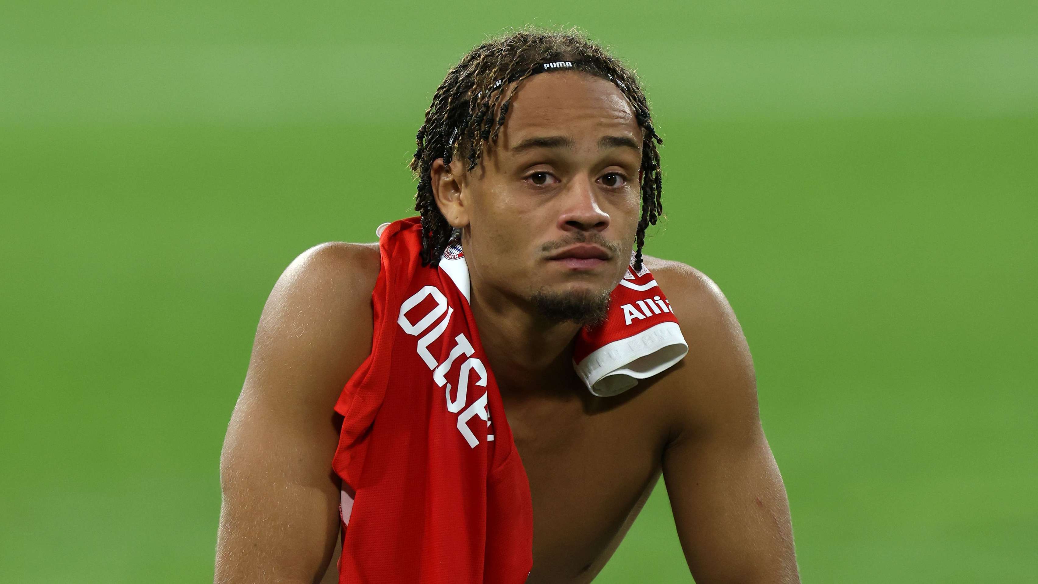 Simons in London for transfer talks amid Spurs & Chelsea interest  