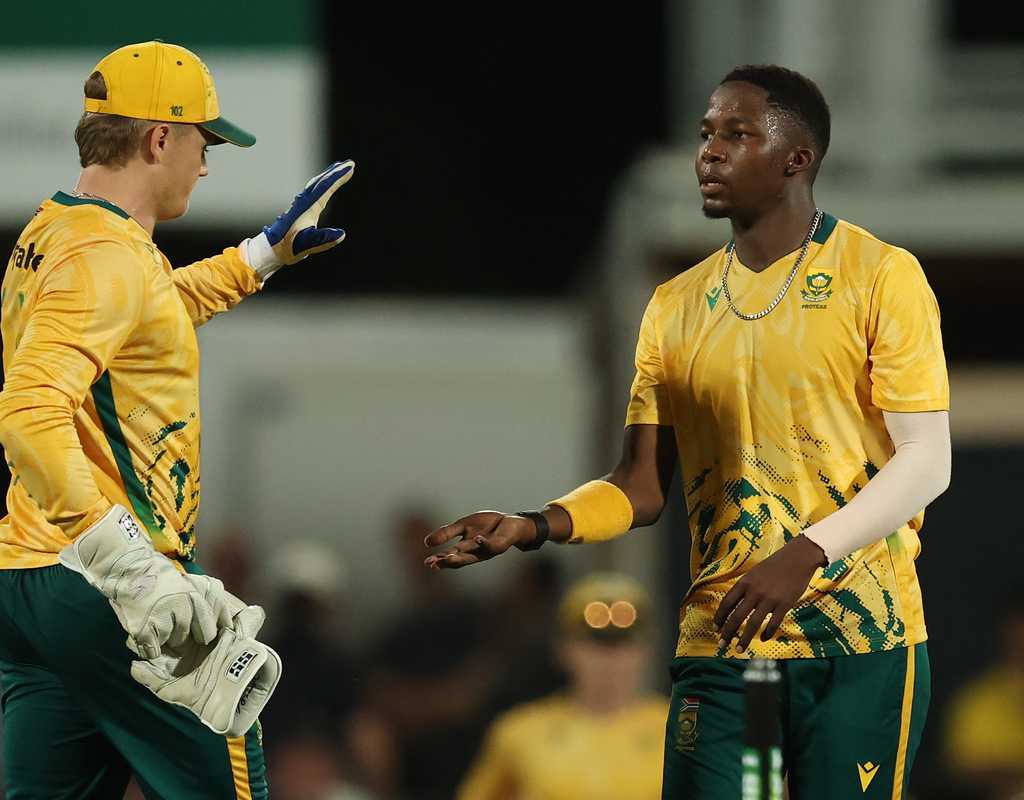 Confident Kwena, magical Maphaka  