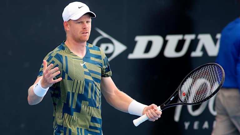 Carlos Alcaraz wins Cincinnati Open title after Jannik Sinner retires with injury  