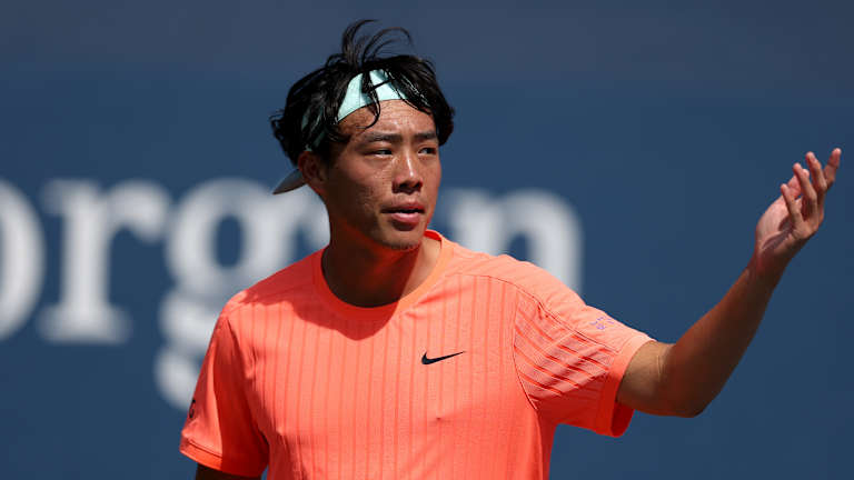 Coco Gauff looked as lonely as a player can, until 20,000 people—and Simone Biles—helped rescue her  