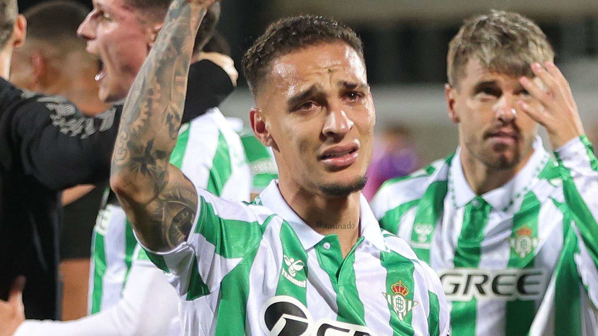 Antony bursts into tears and reveals toll of Betis transfer saga  