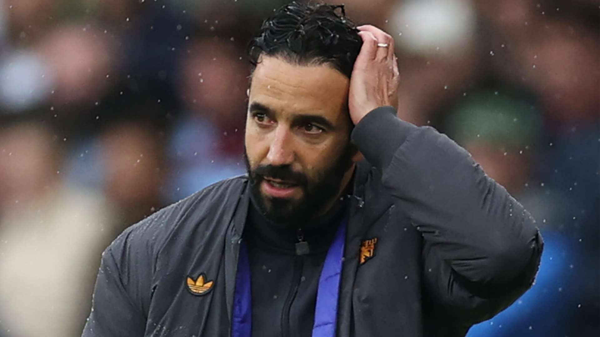 Man Utd make shock decision on final member of Amorim's 'bomb squad'  